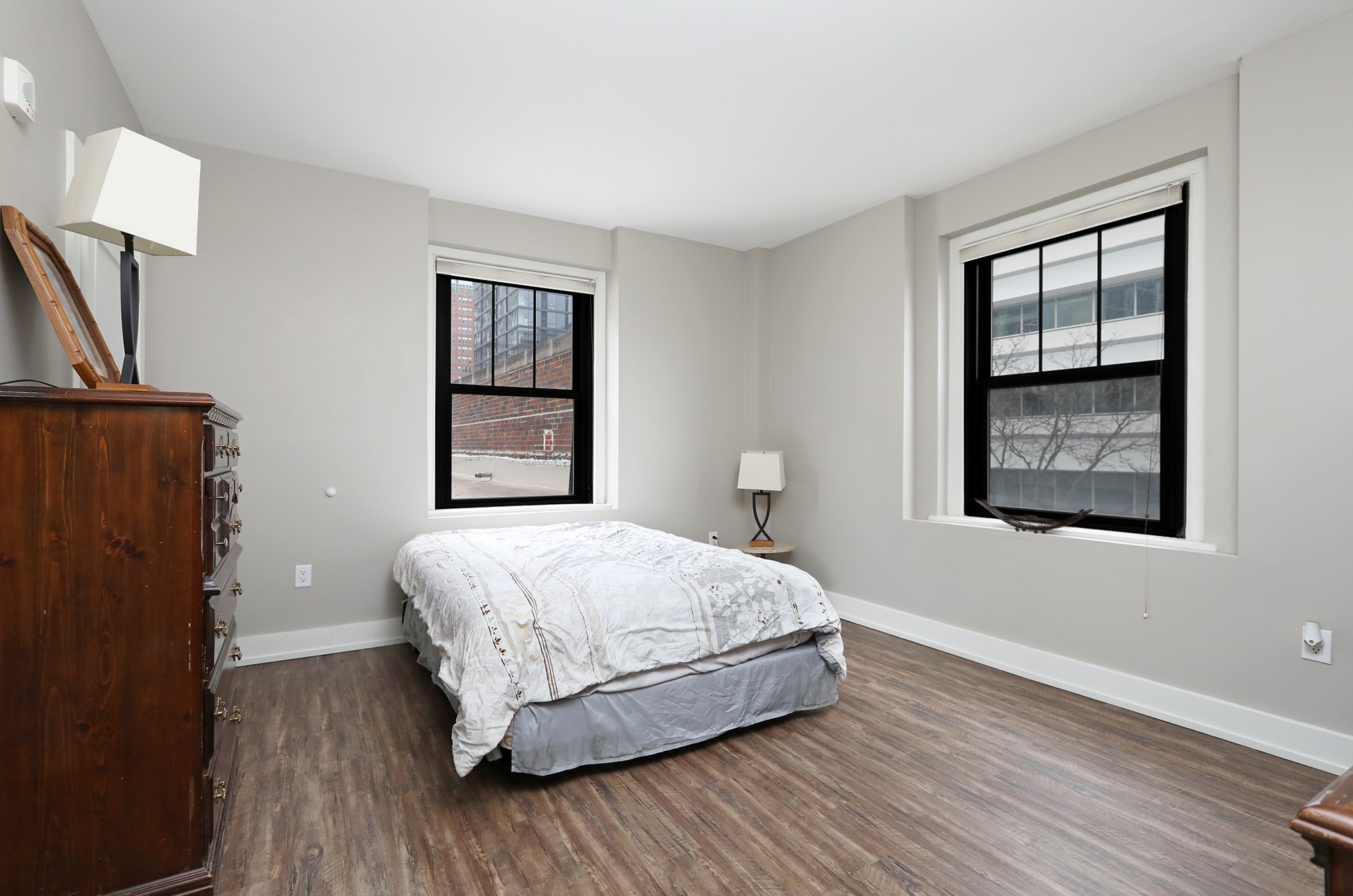 400 Walnut Street 304 Property Photo 22