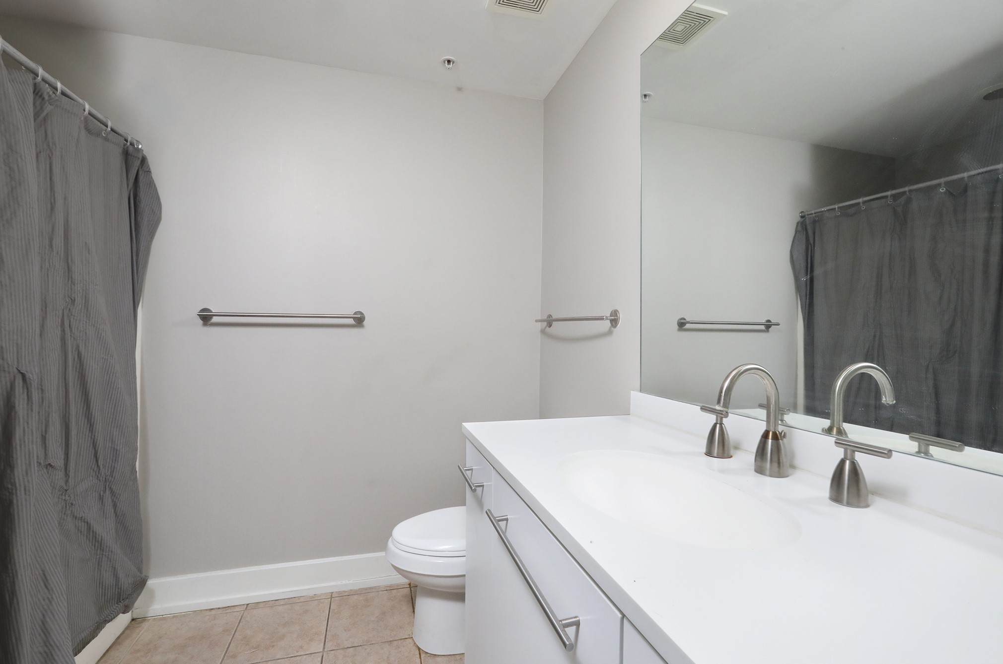 400 Walnut Street 304 Property Photo 27
