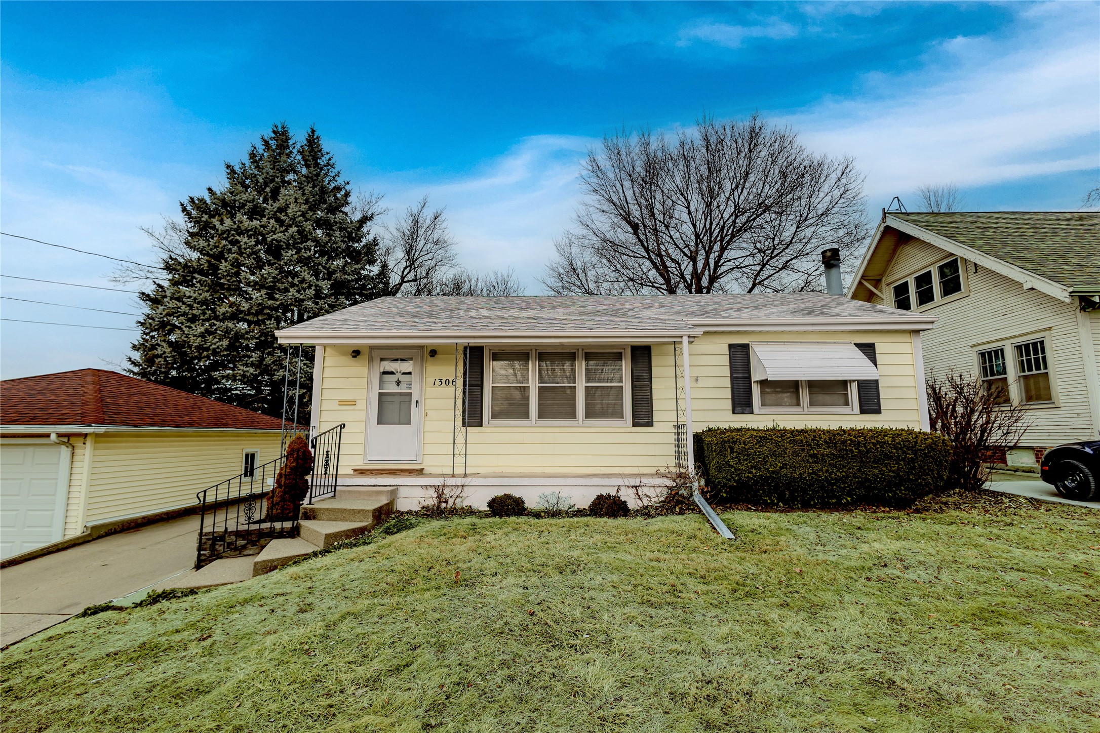 1306 Ridgeway Drive Property Photo 1