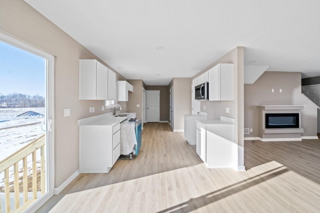 102 E Sycamore Street Property Photo 8