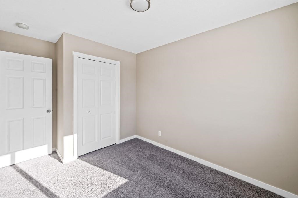 102 E Sycamore Street Property Photo 13