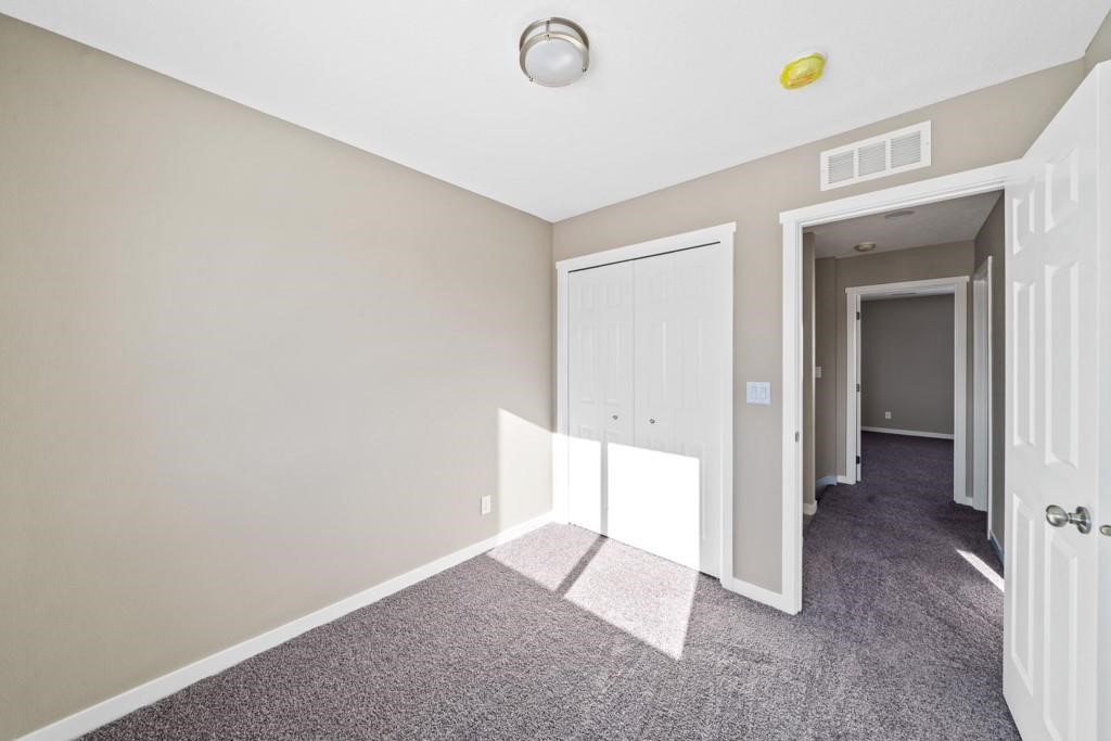 102 E Sycamore Street Property Photo 15