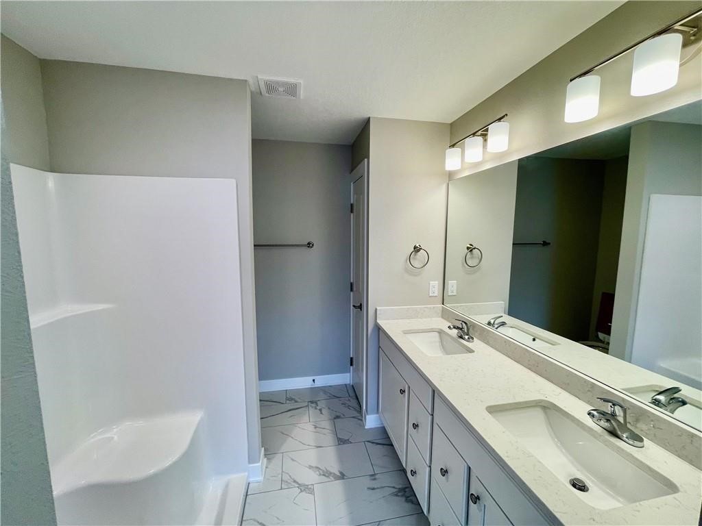 5426 153rd Street Property Photo 15
