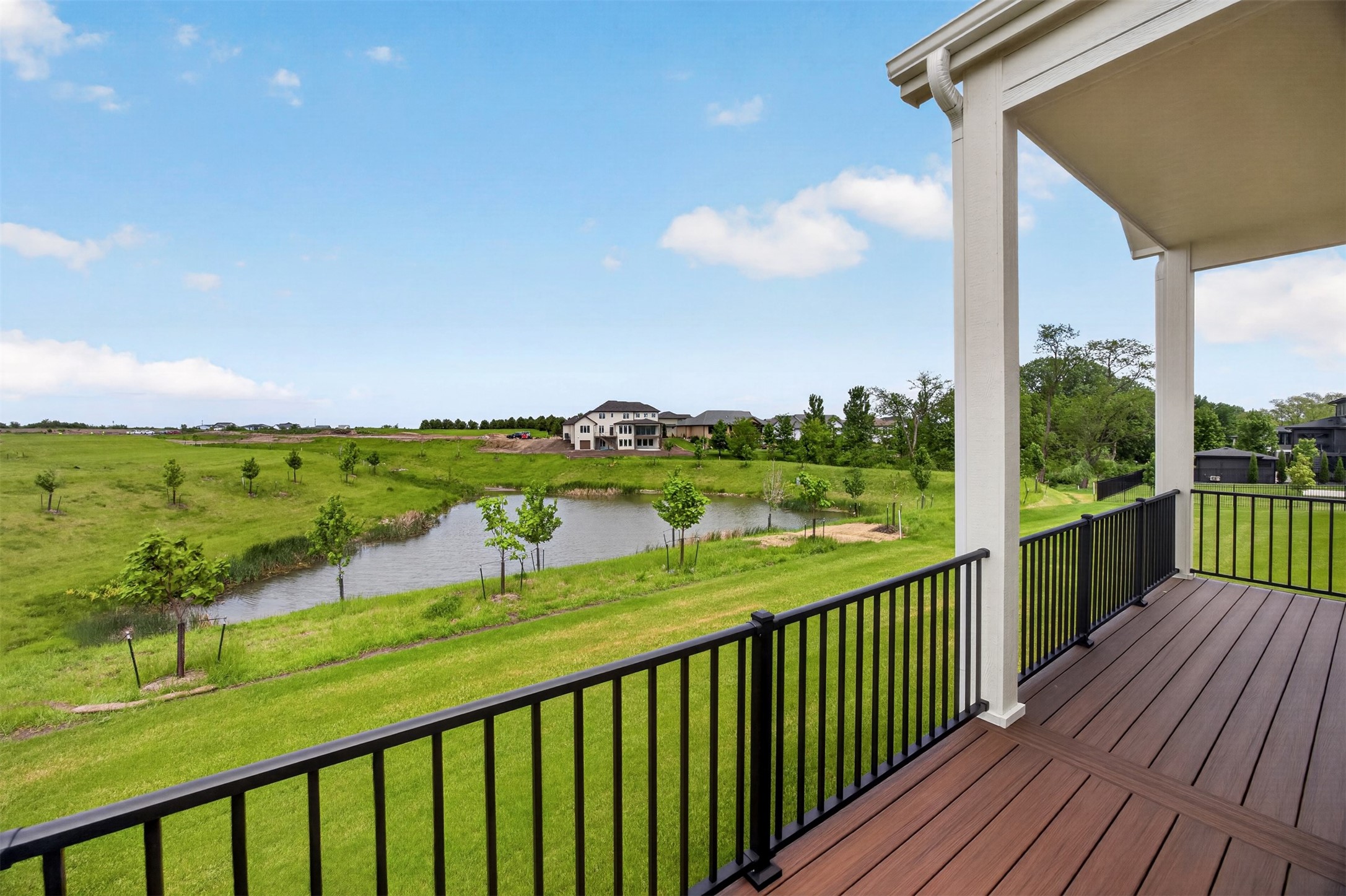 16211 Sharon Drive Property Photo 4