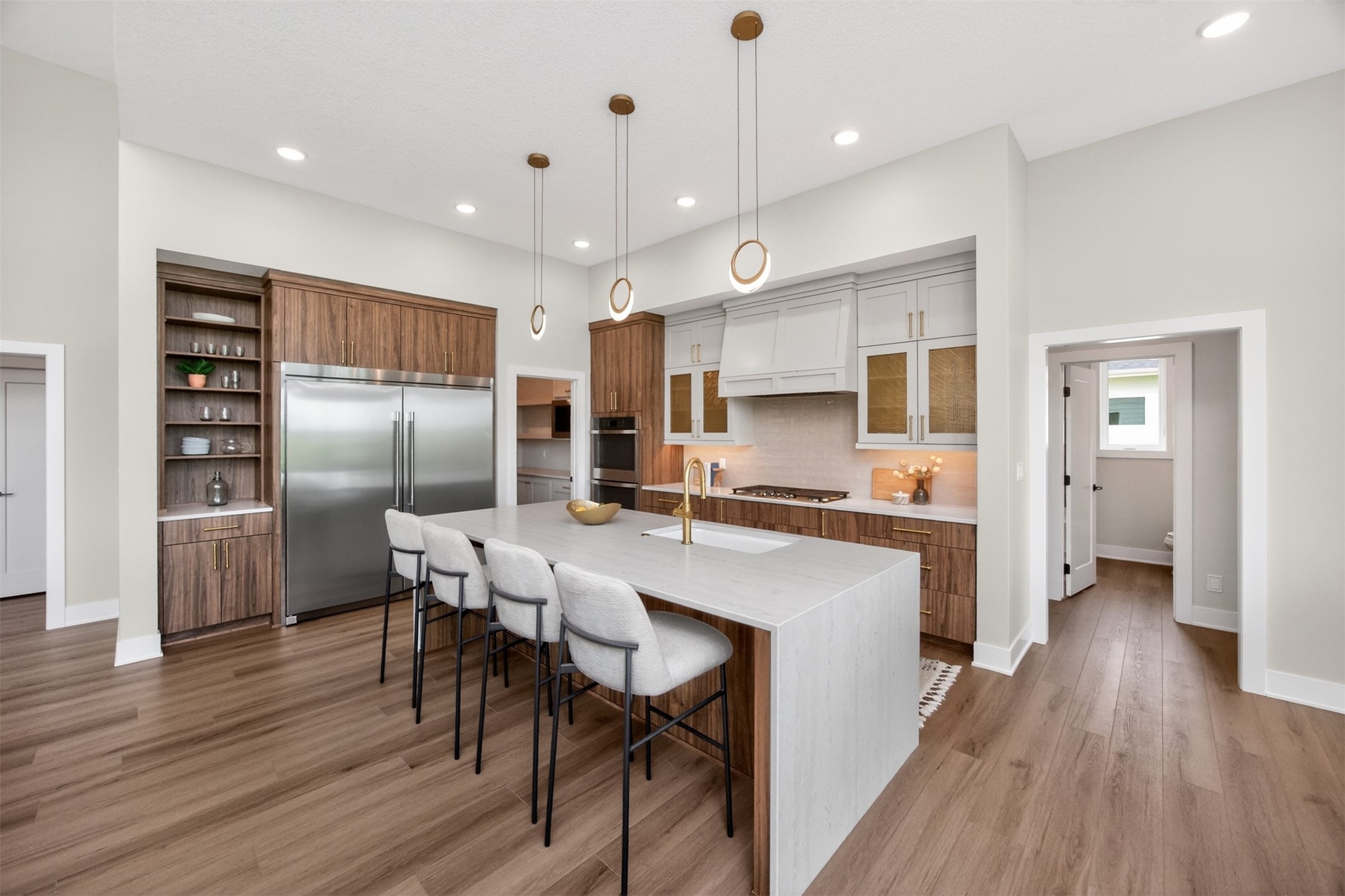 16211 Sharon Drive Property Photo 9