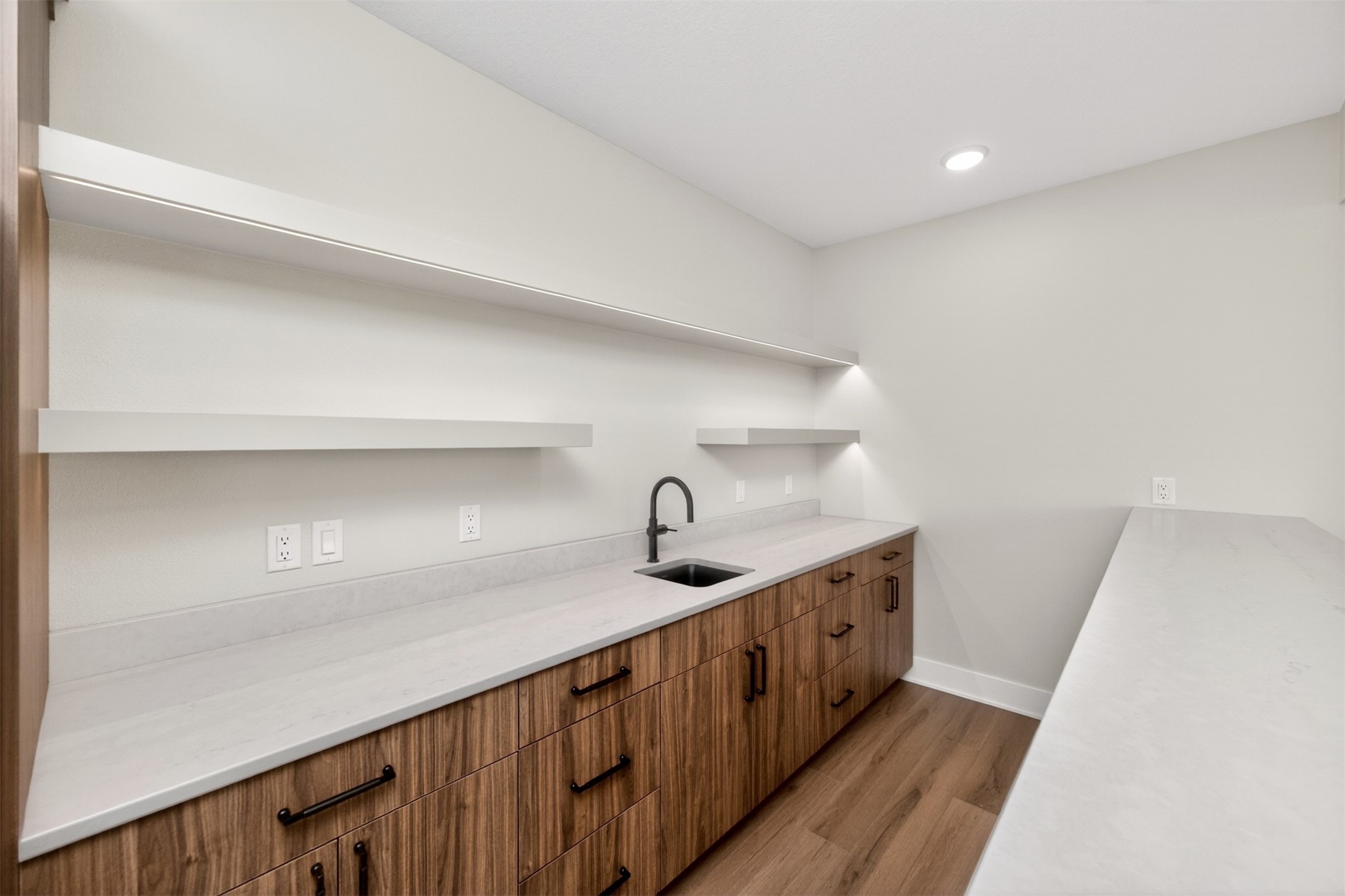 16211 Sharon Drive Property Photo 29