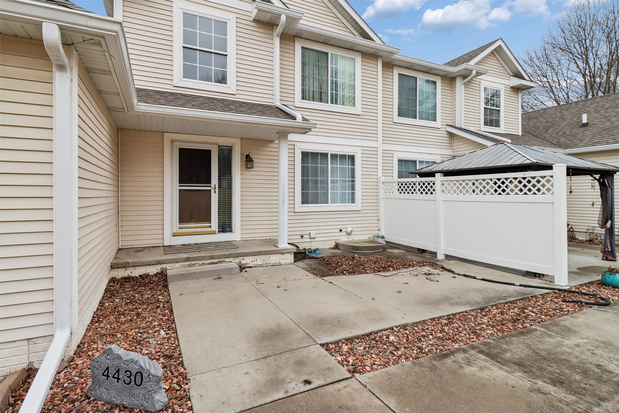 4430 Cameron Swing Property Photo 4