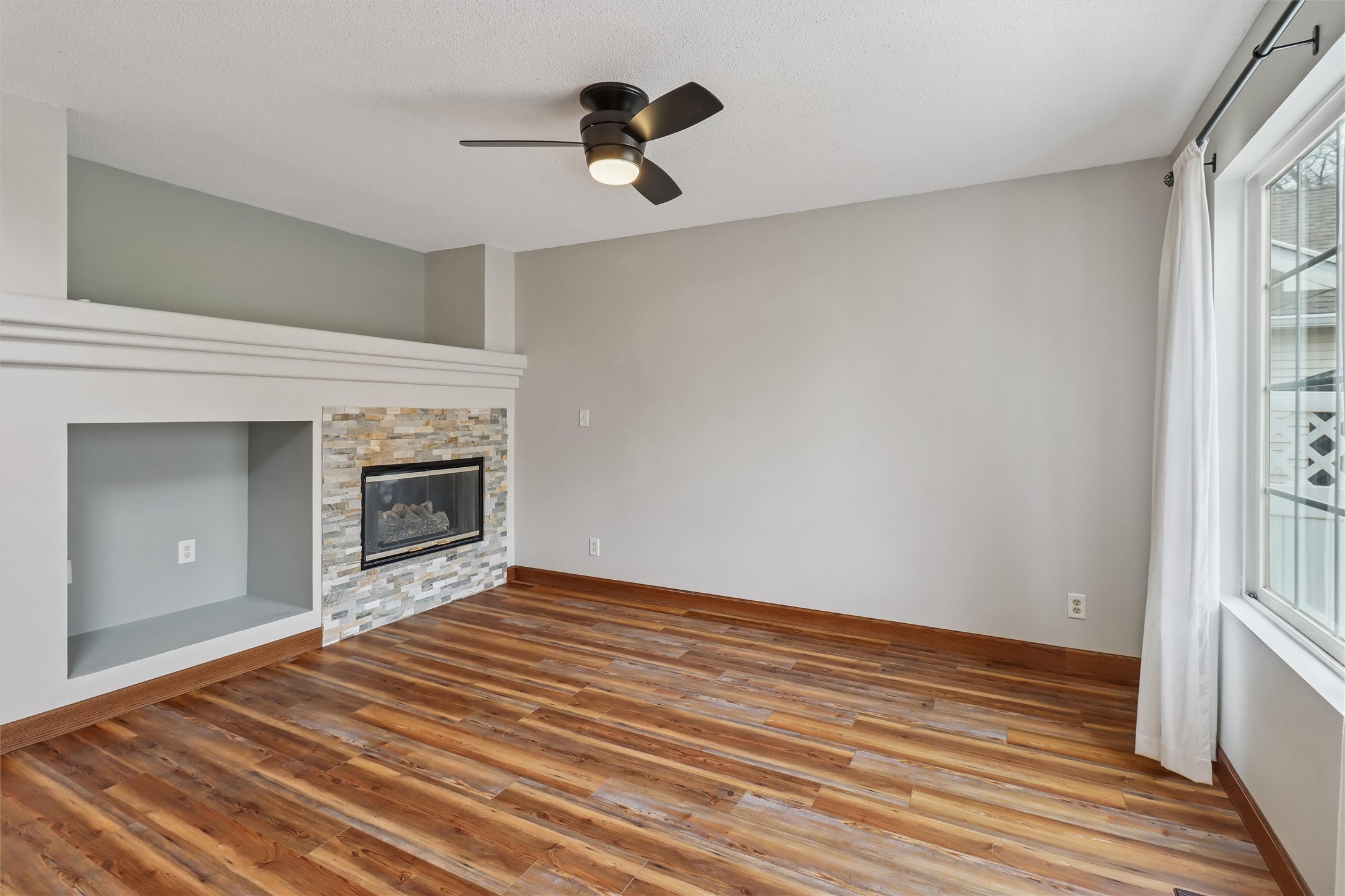 4430 Cameron Swing Property Photo 6