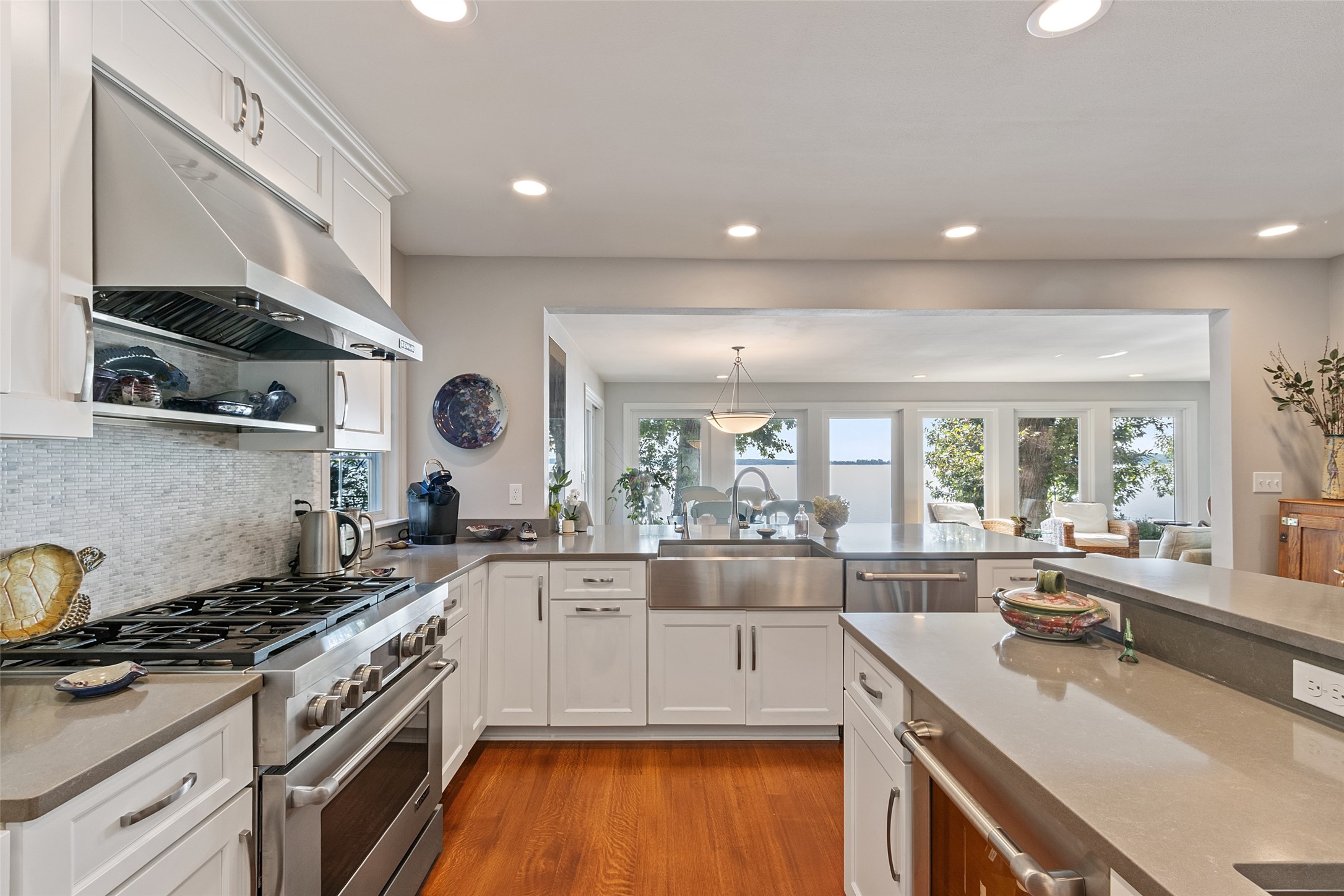 1517 N Shore Drive Property Photo 14