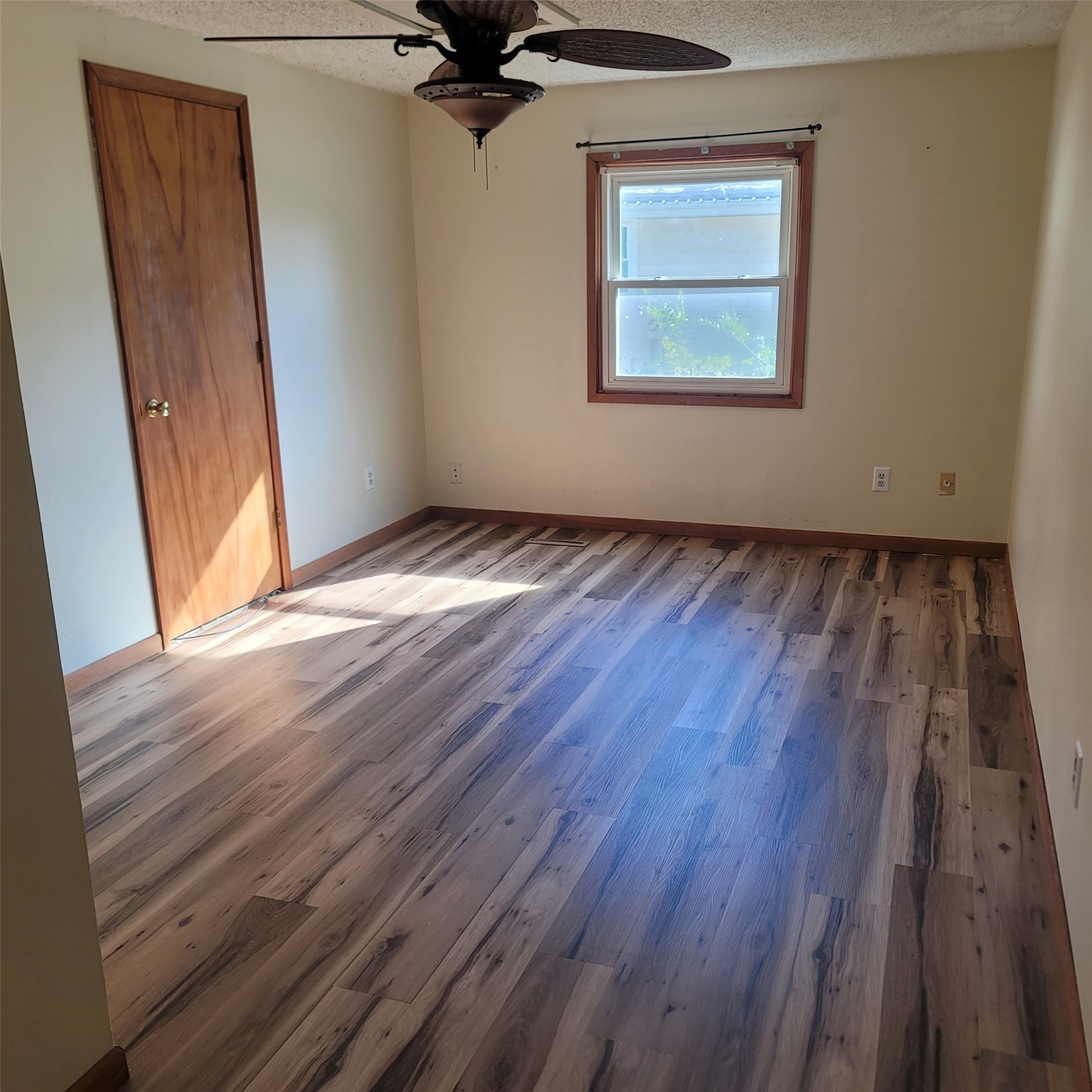 4488 Independence Drive Property Photo 12