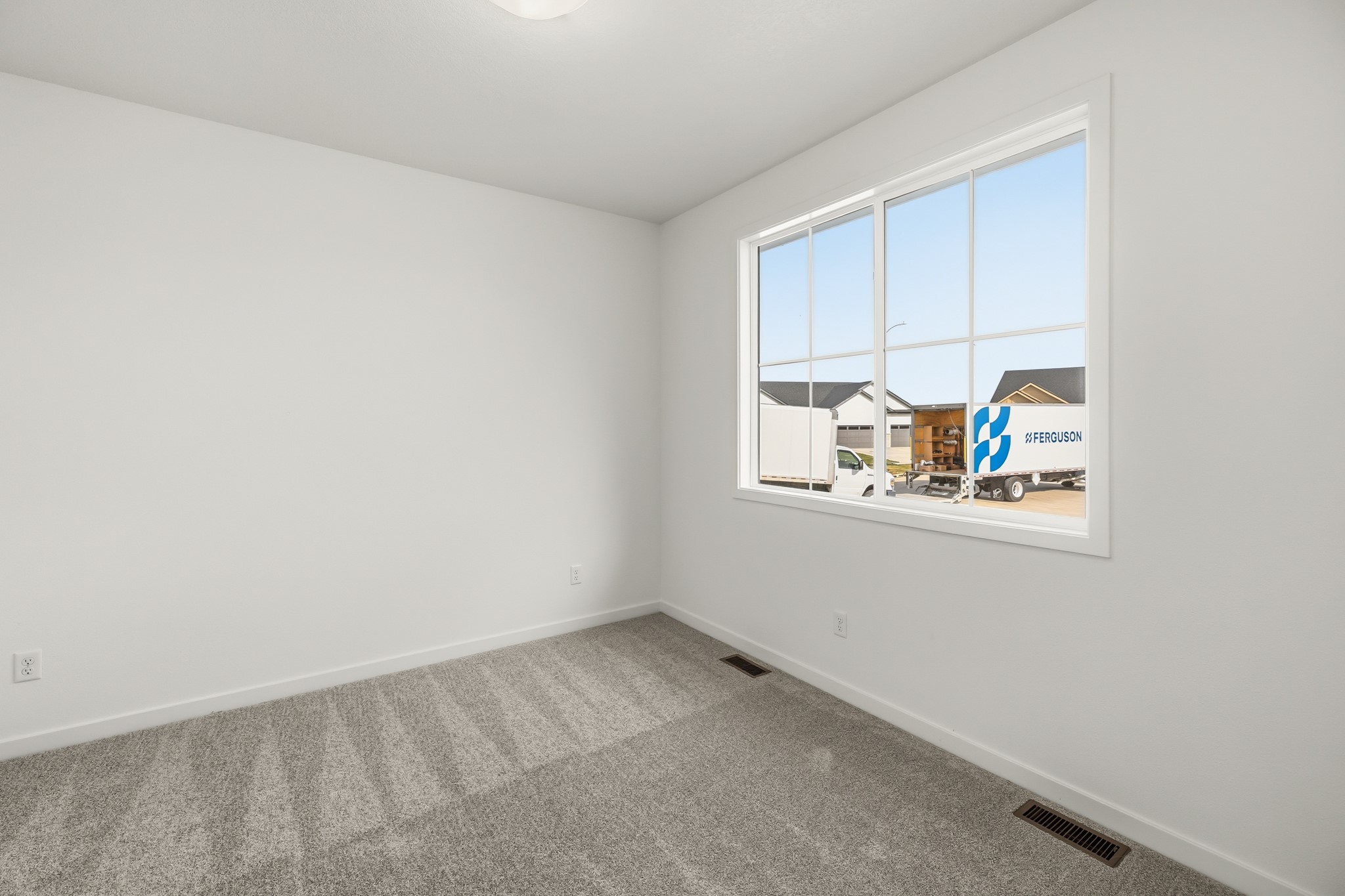 1018 Shady Lane Drive Property Photo 16