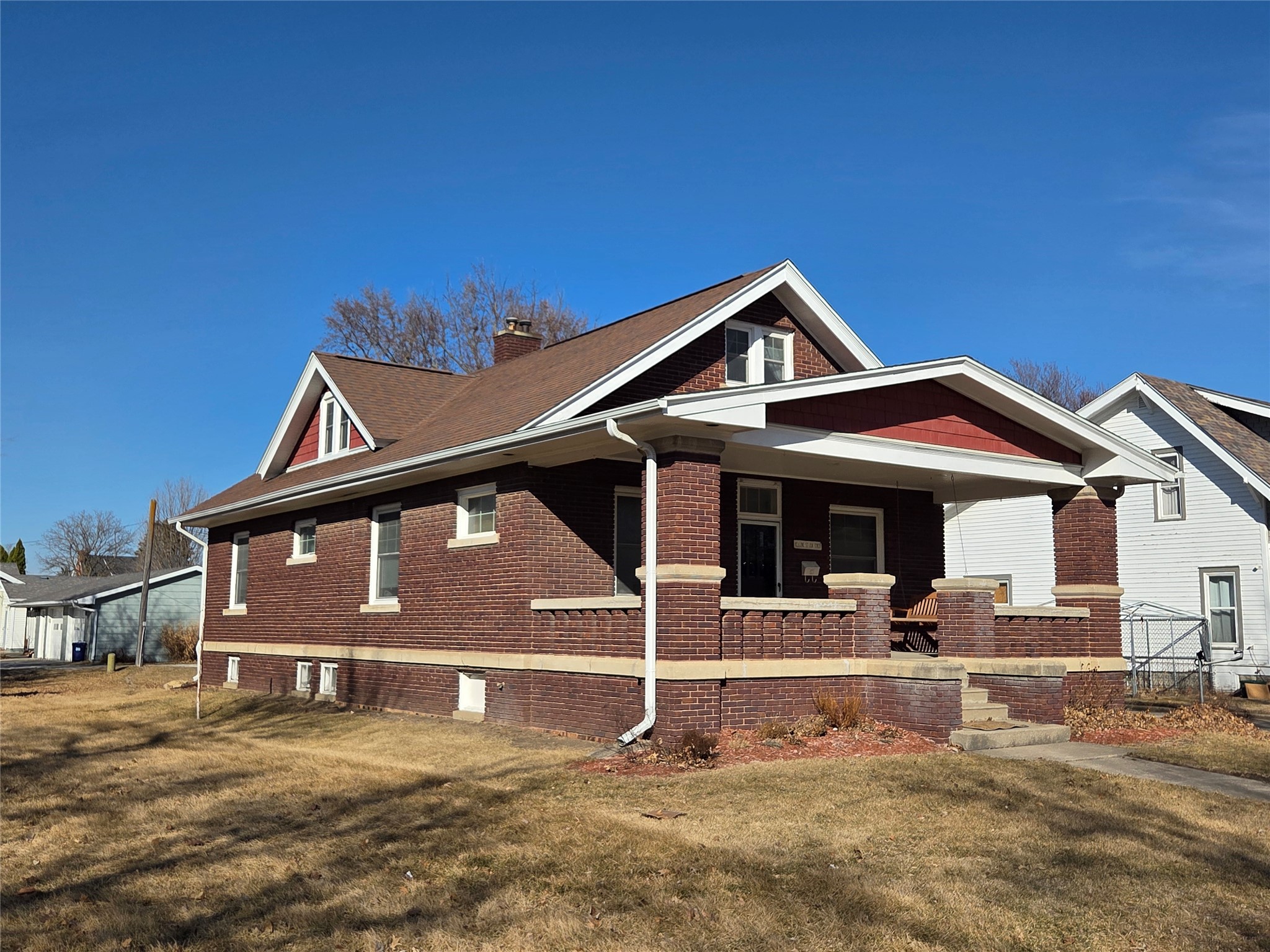 207 Kent Street Property Photo 1