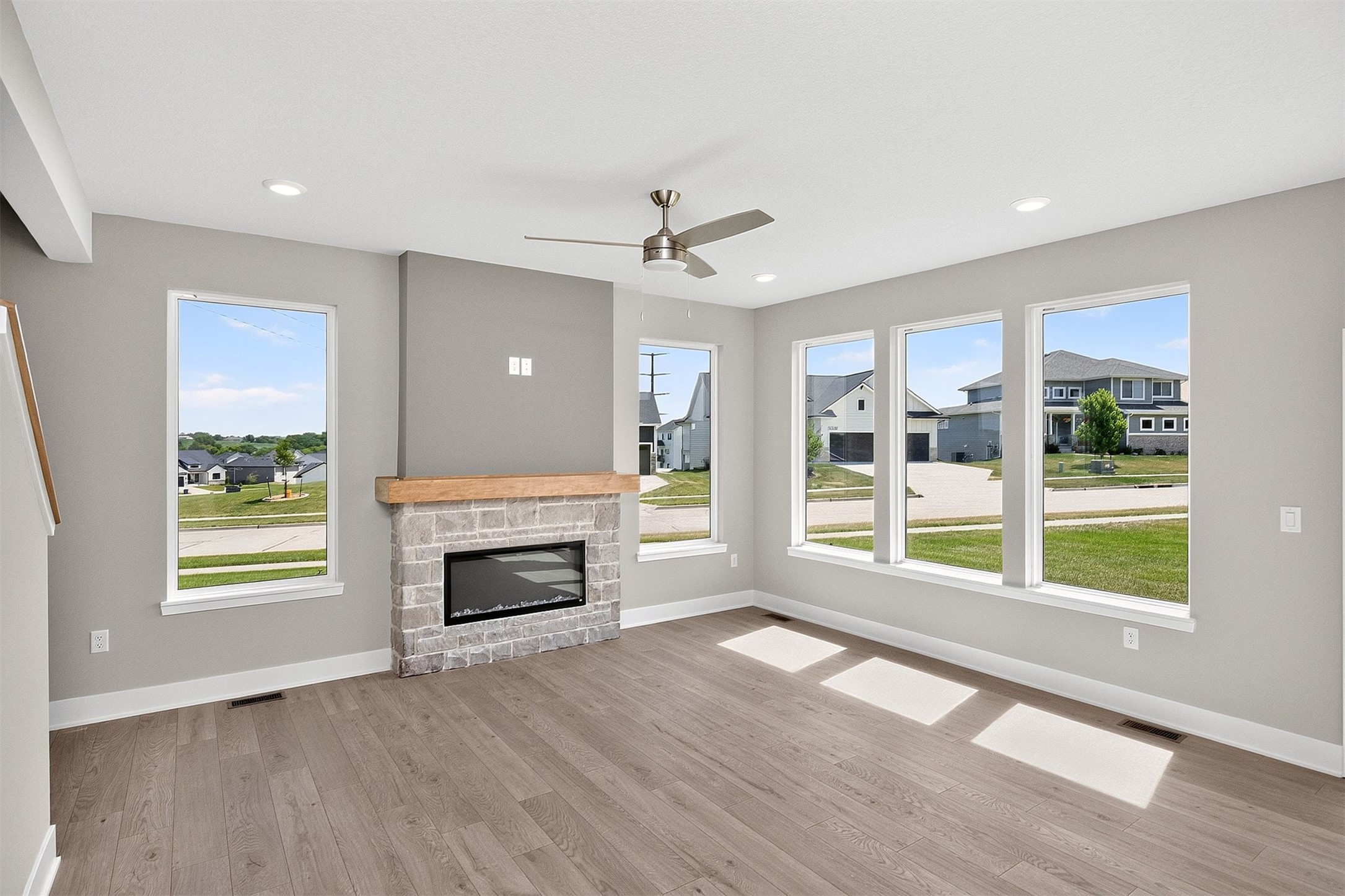 16502 Bentwood Drive Property Photo 6
