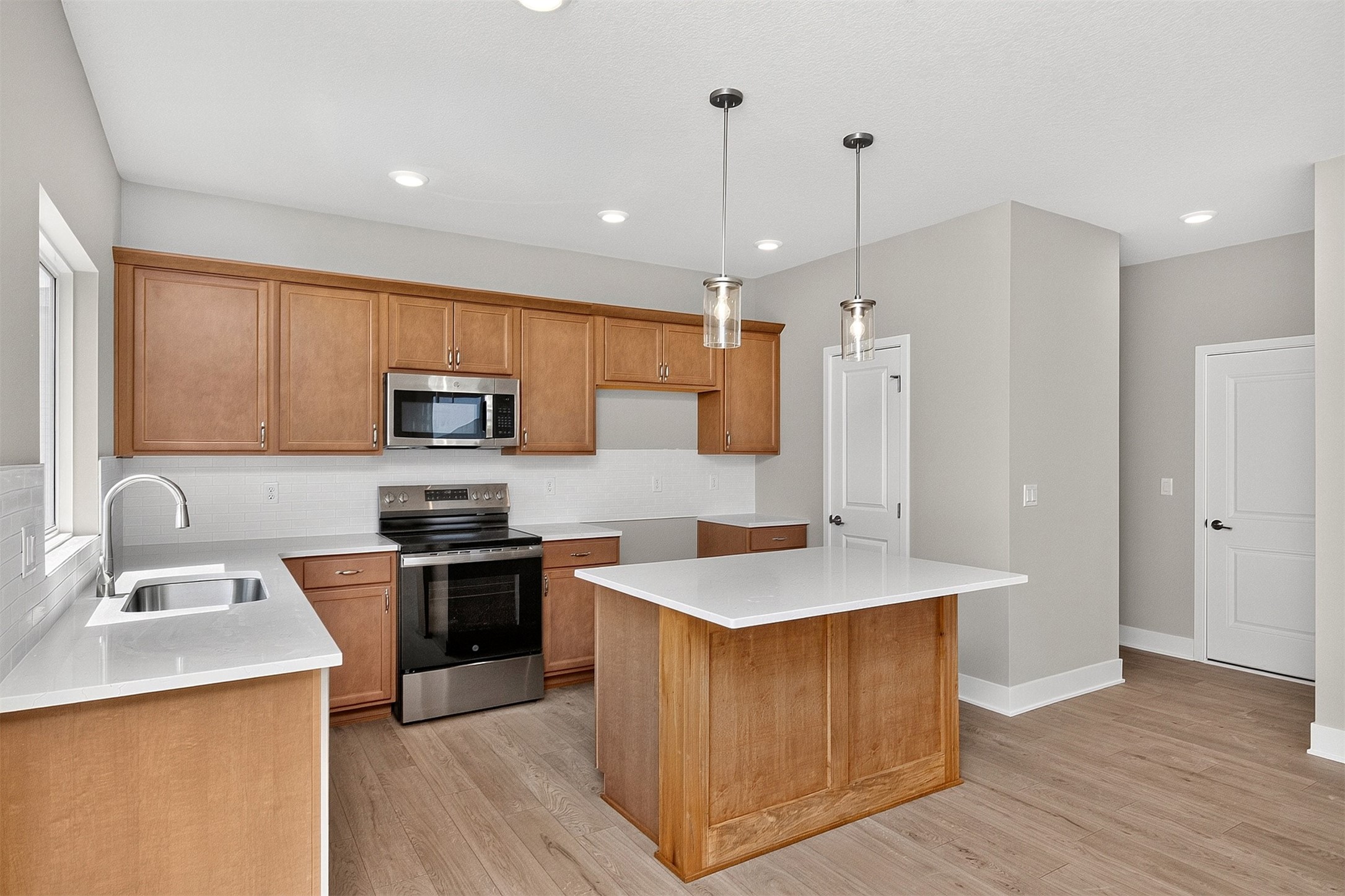 16502 Bentwood Drive Property Photo 13