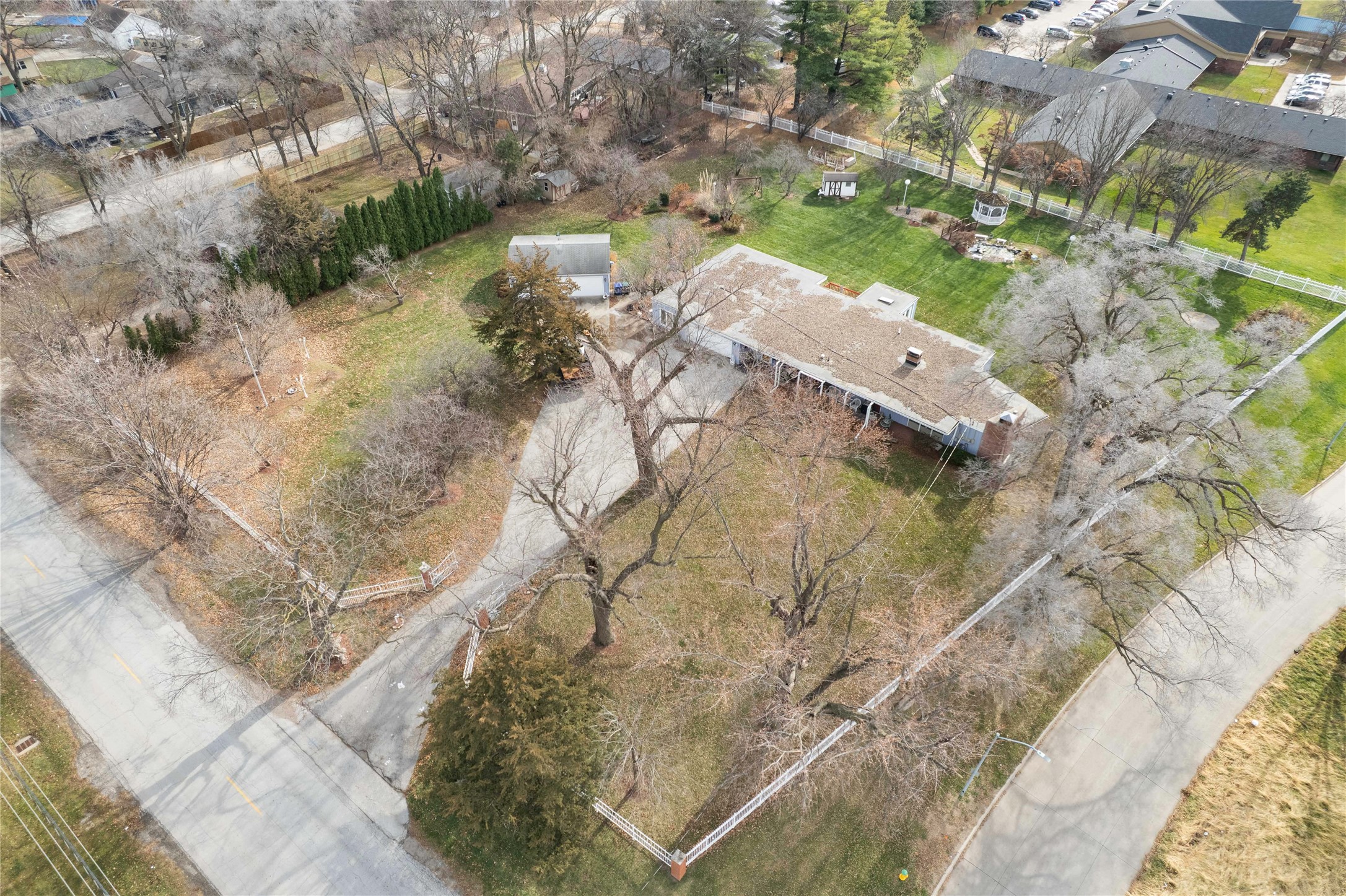 1900 Mckinley Avenue Property Photo 3