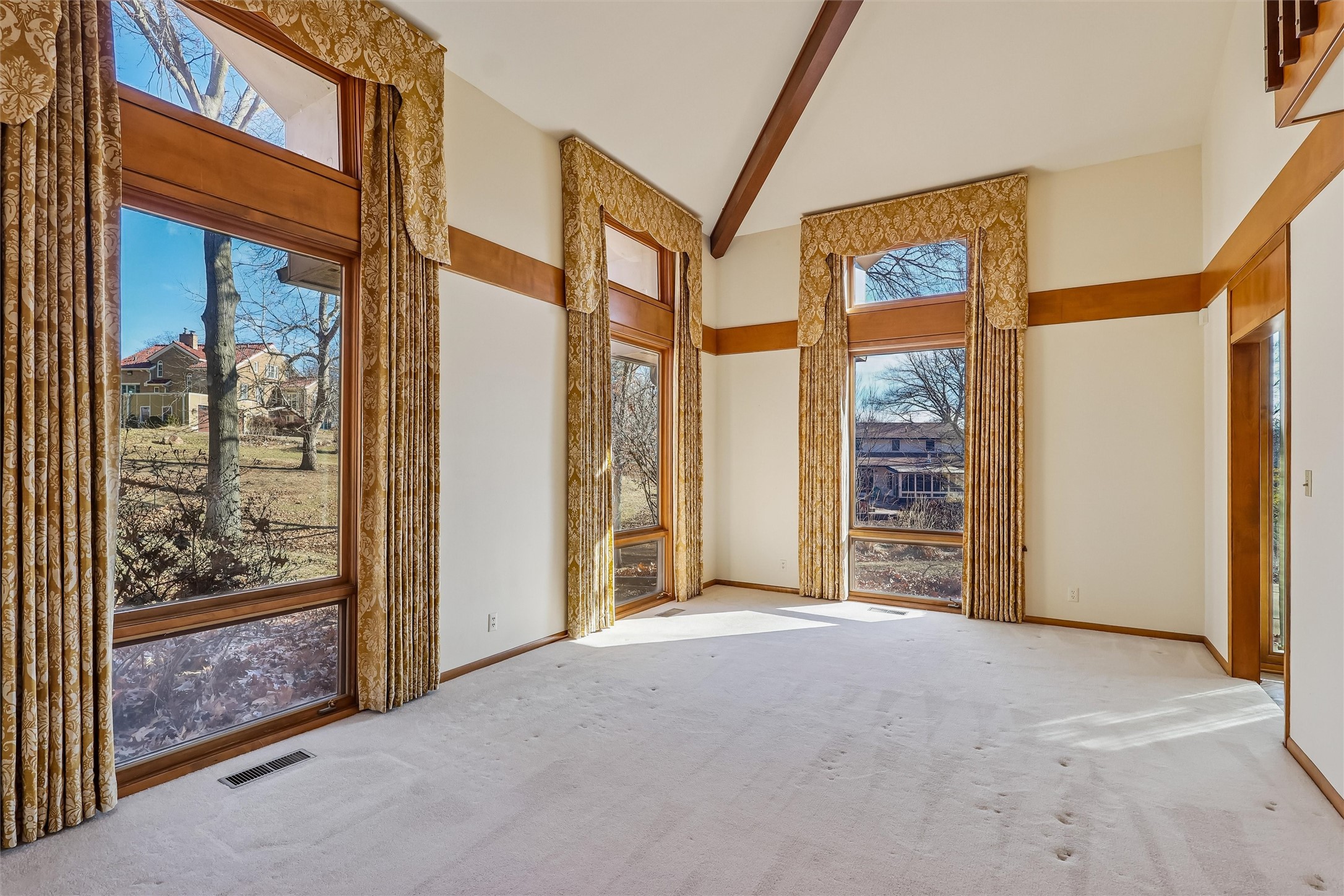 1000 56th Street Property Photo 6