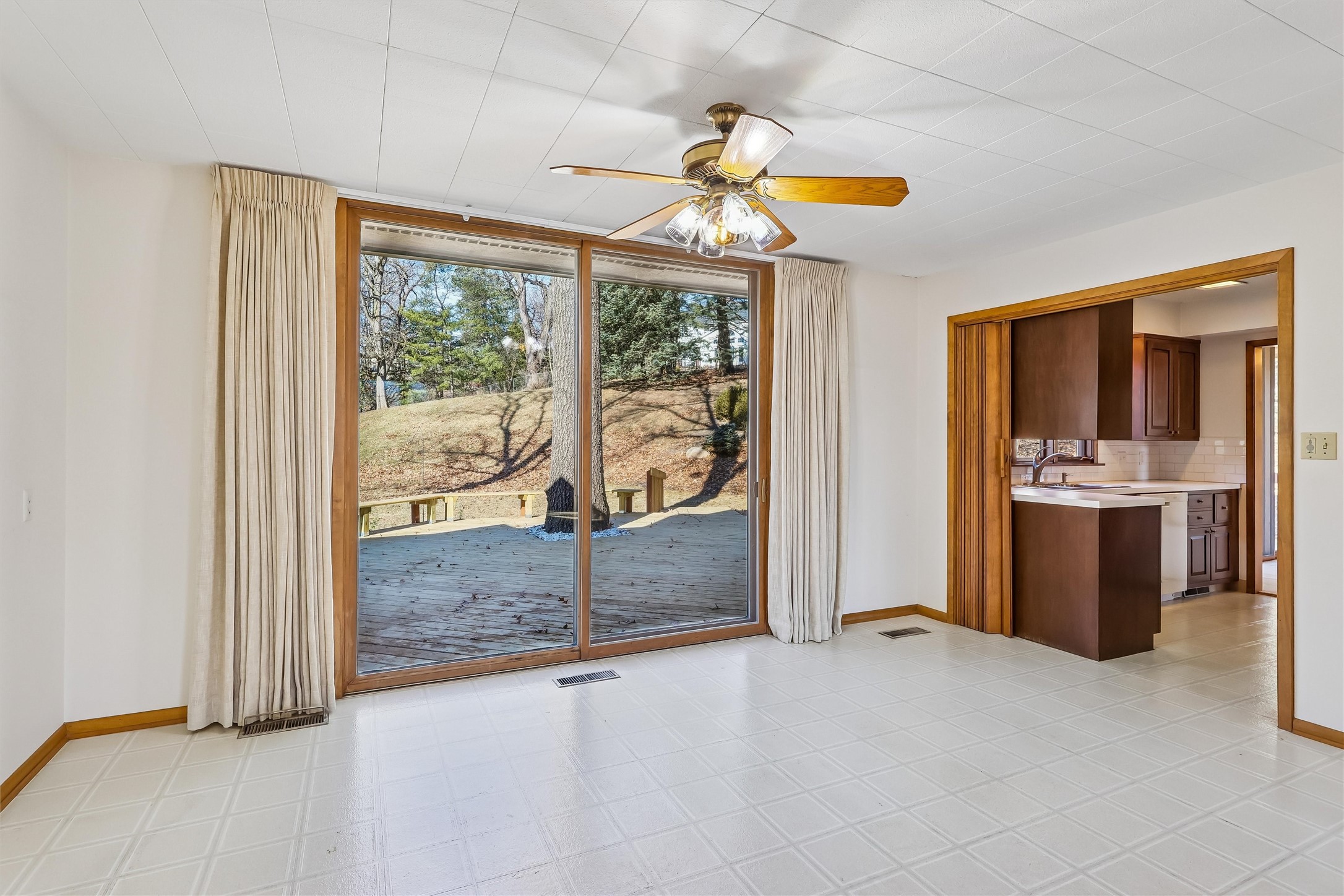 1000 56th Street Property Photo 13