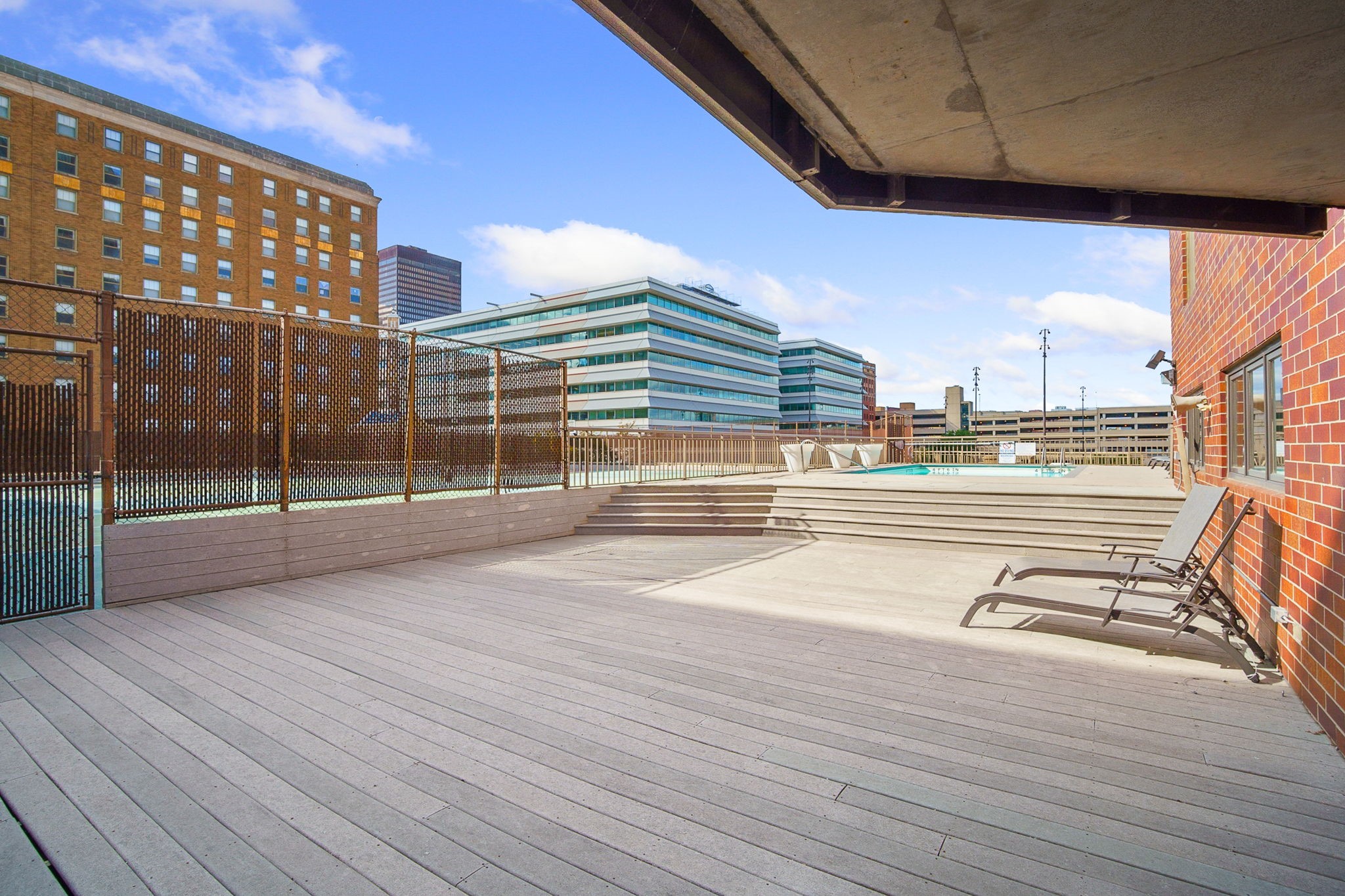 300 Walnut Street 604 Property Photo 32