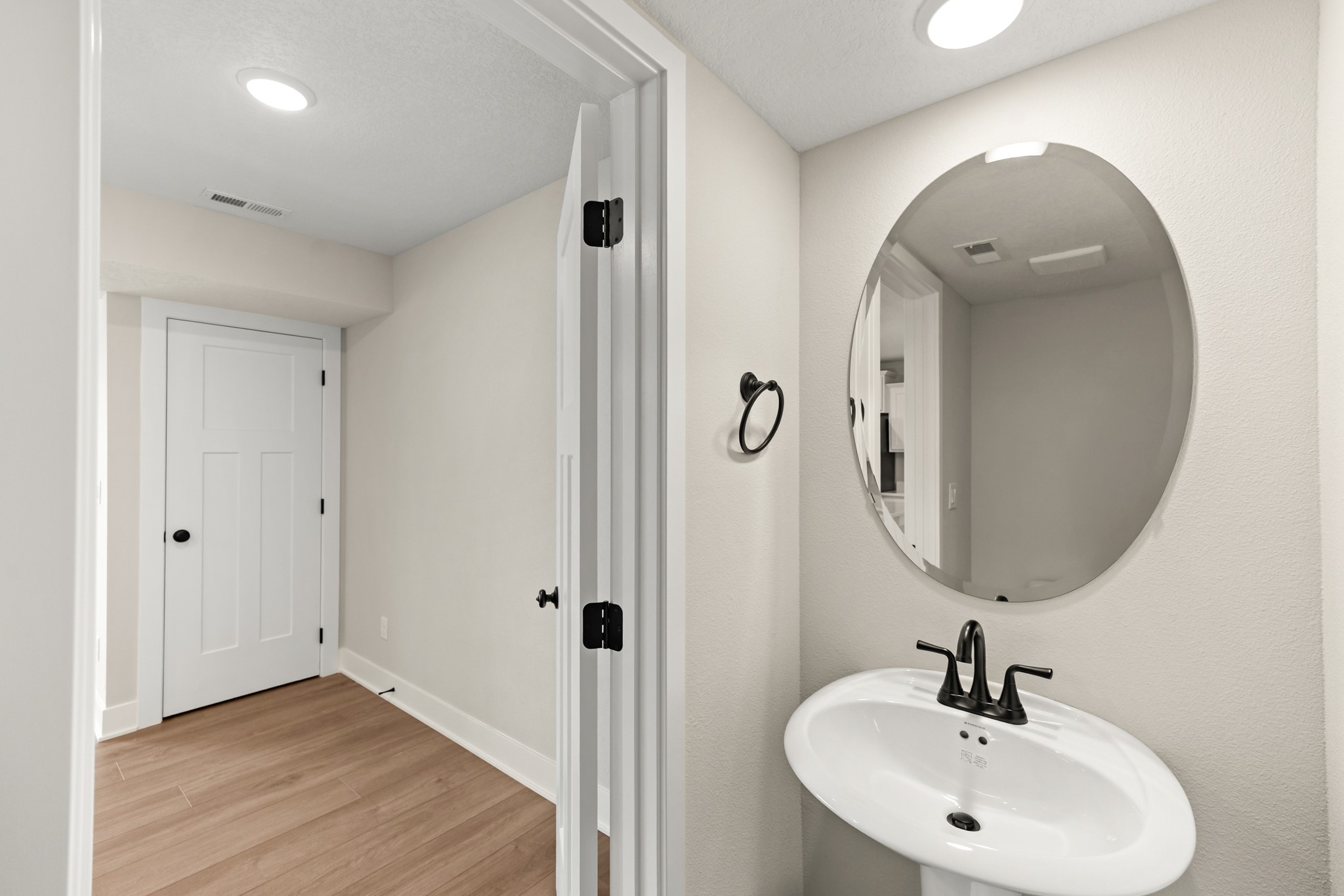 594 Ne Hart Lane Property Photo 12