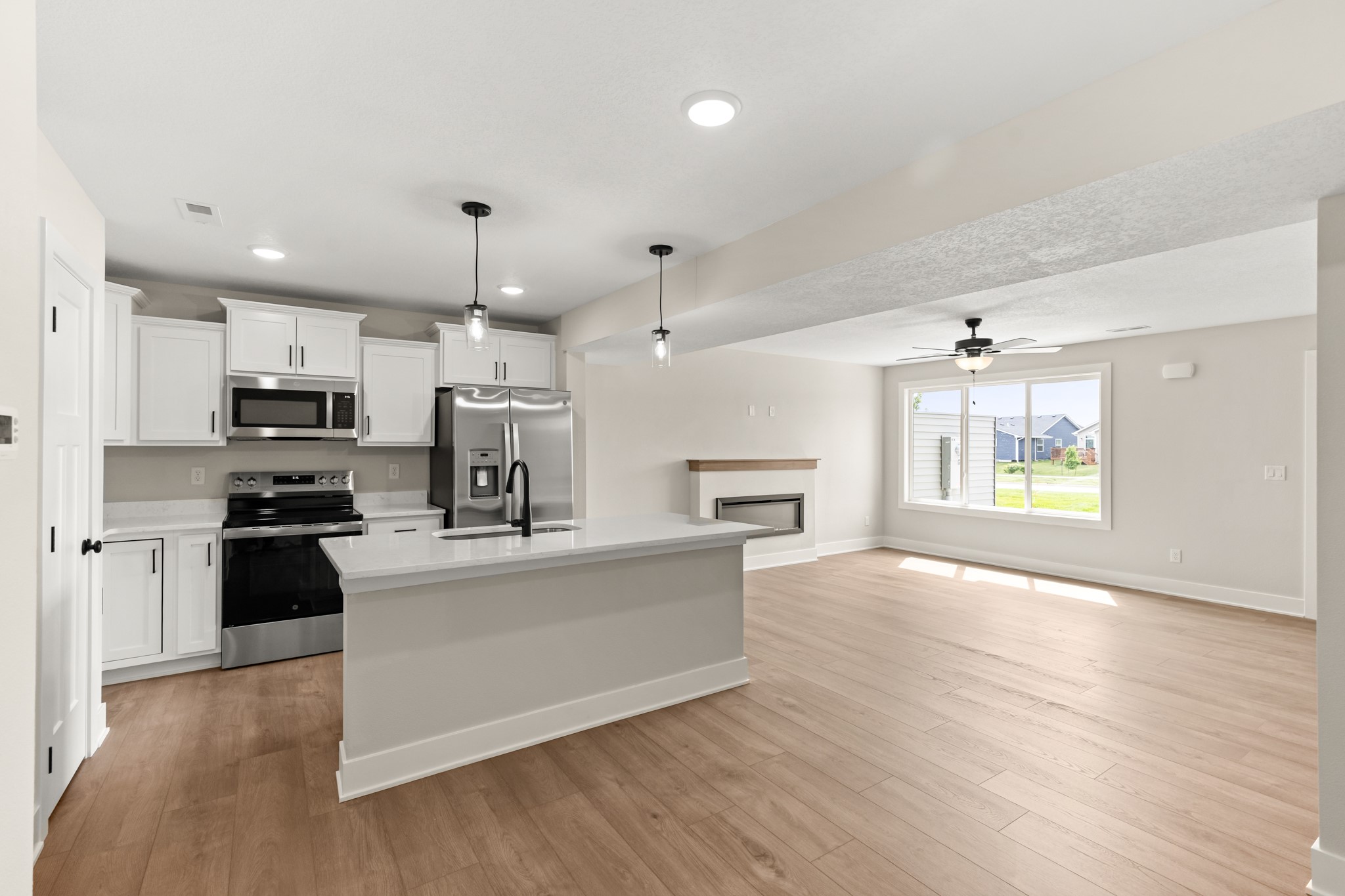 598 Ne Hart Lane Property Photo 12