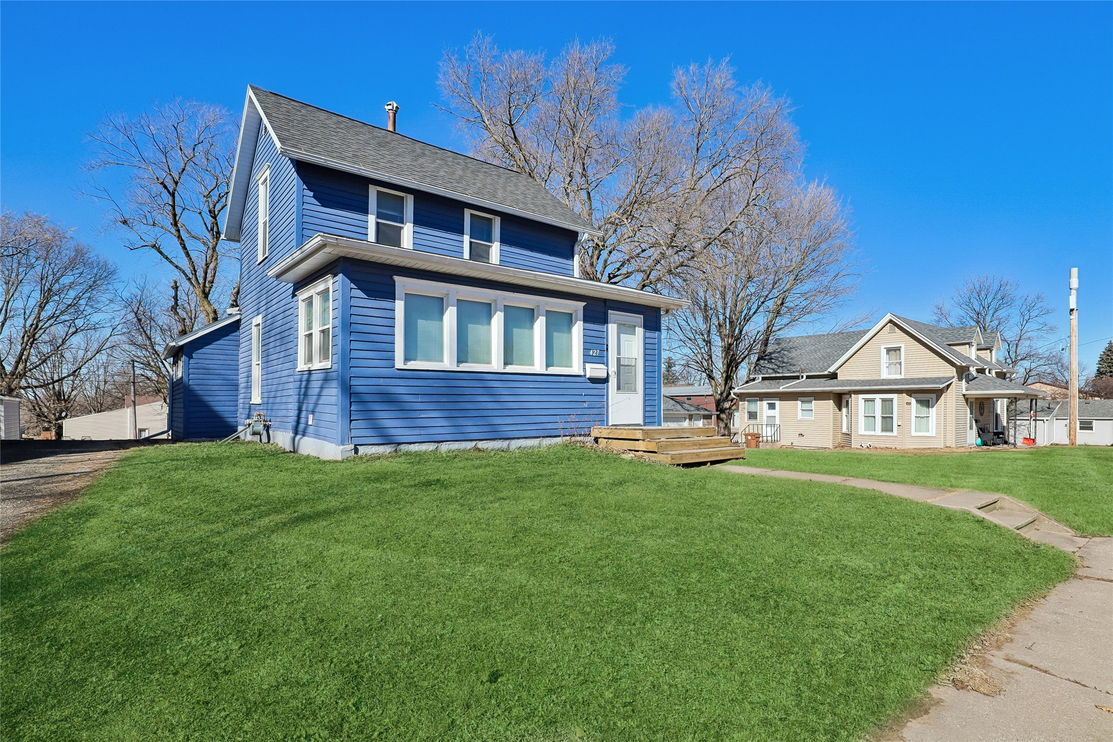 427 West Street Property Photo 1