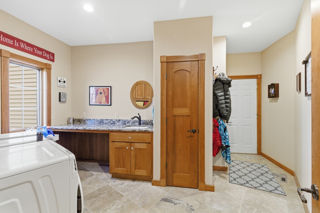 1459 Nakota Place Property Photo 16