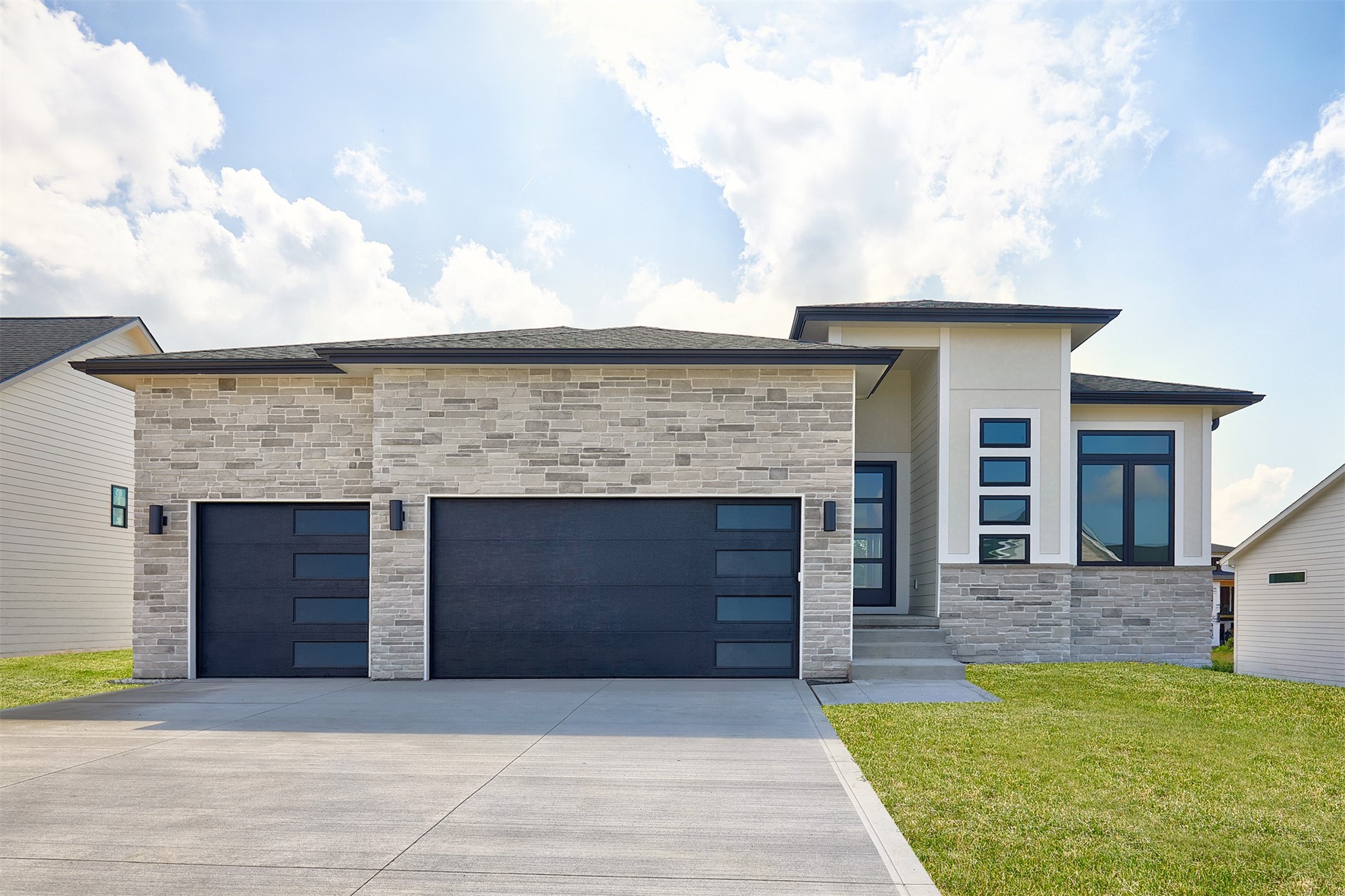 1362 S Lotus Place Property Photo 1
