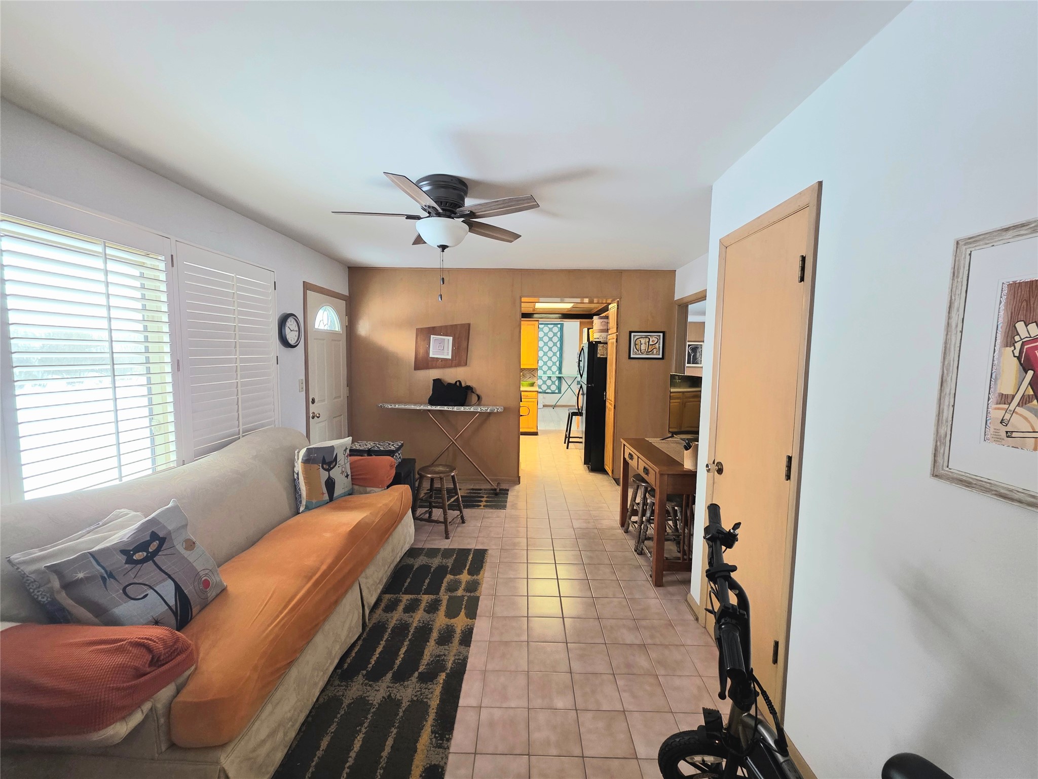 814 E First Street Property Photo 9