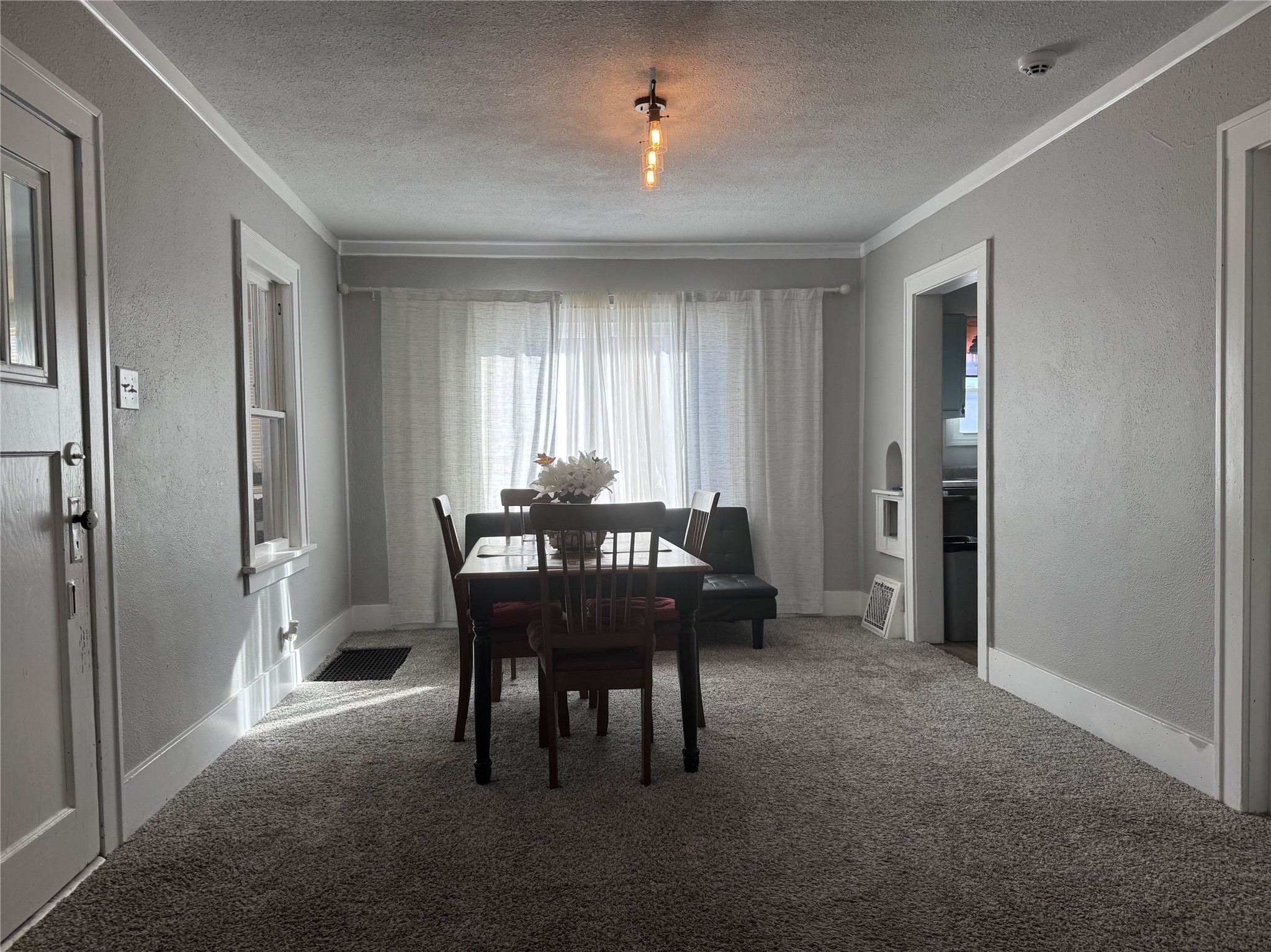 819 Division Street Property Photo 13