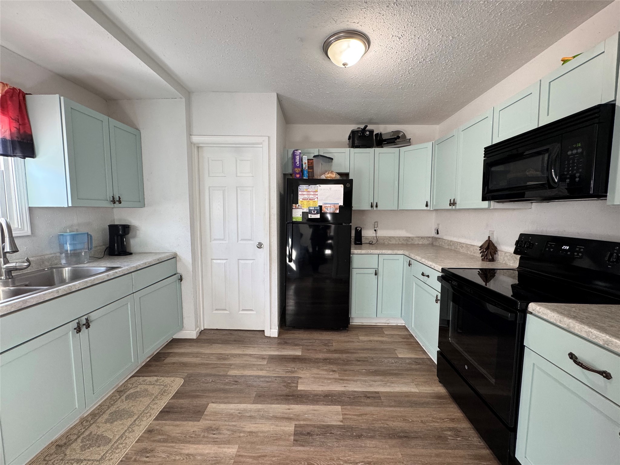 819 Division Street Property Photo 18