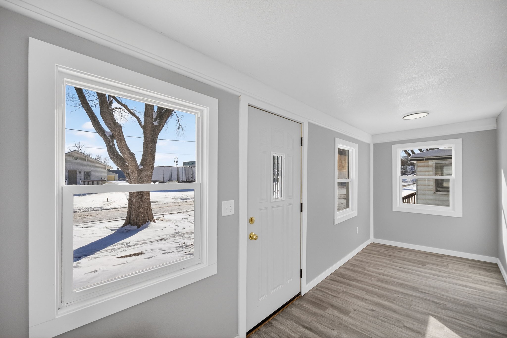 2024 Capitol Avenue Property Photo 4