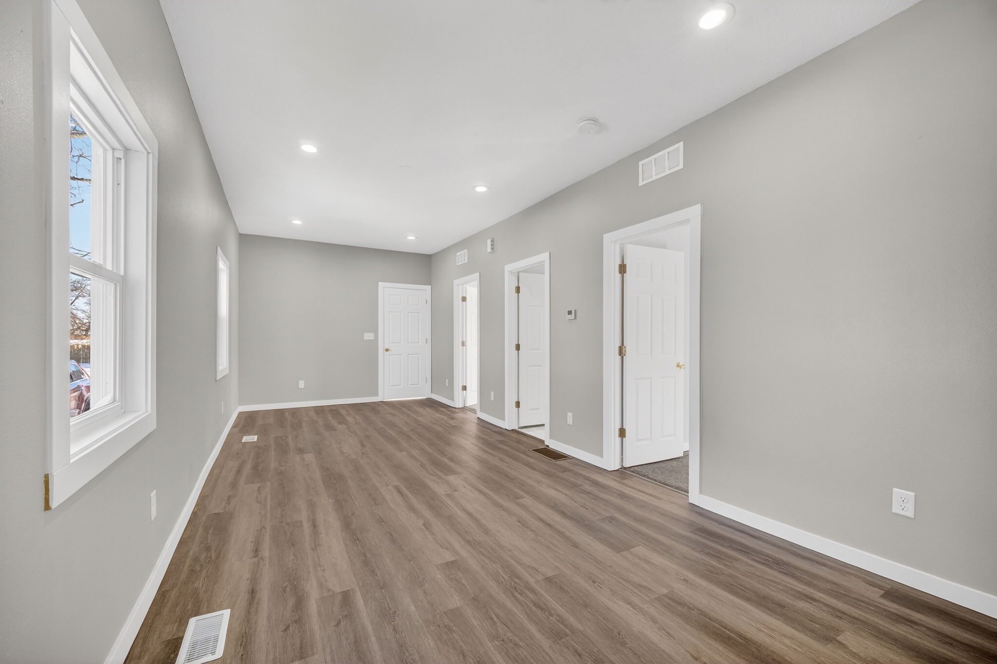 2024 Capitol Avenue Property Photo 7