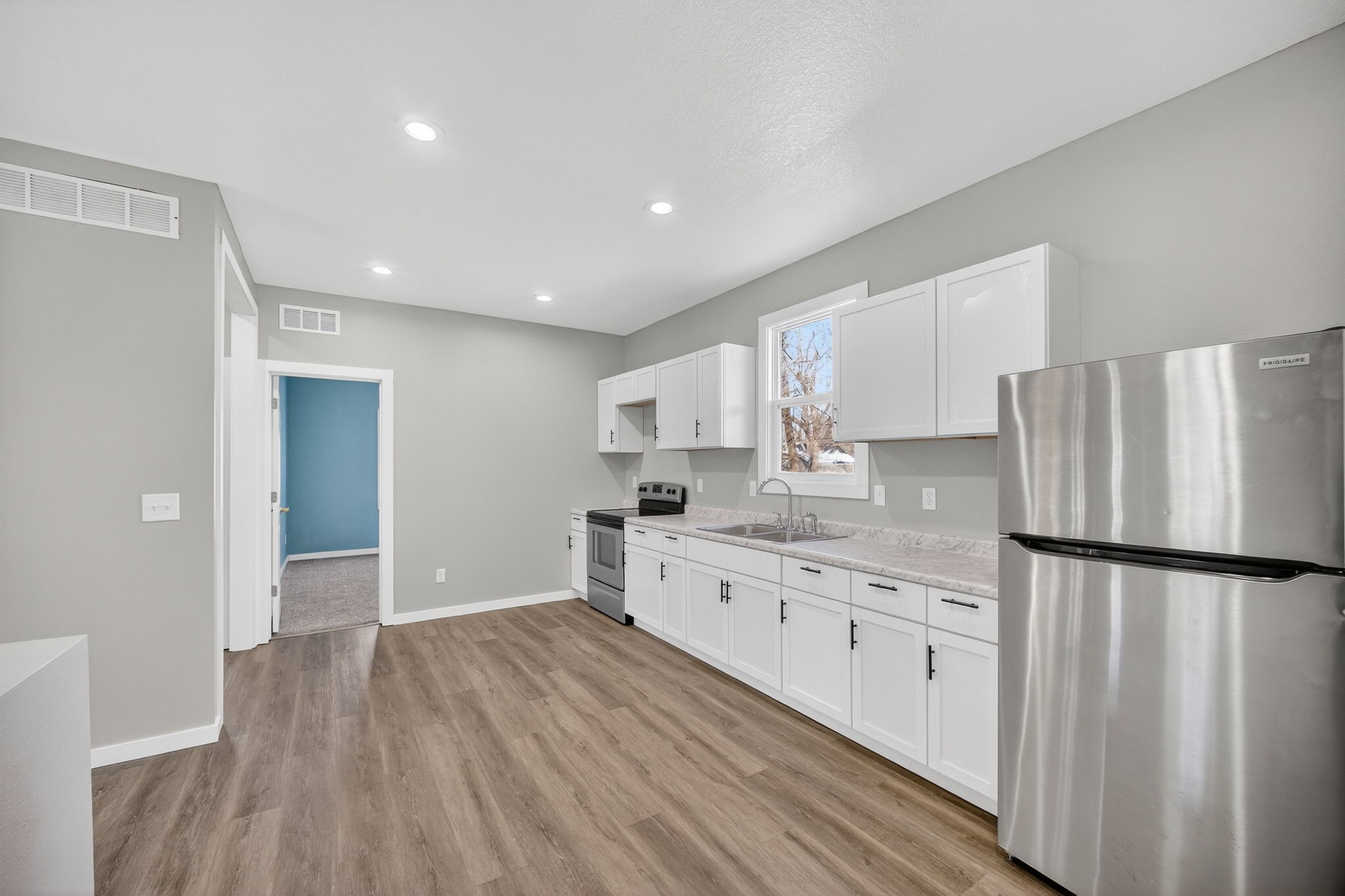 2024 Capitol Avenue Property Photo 11