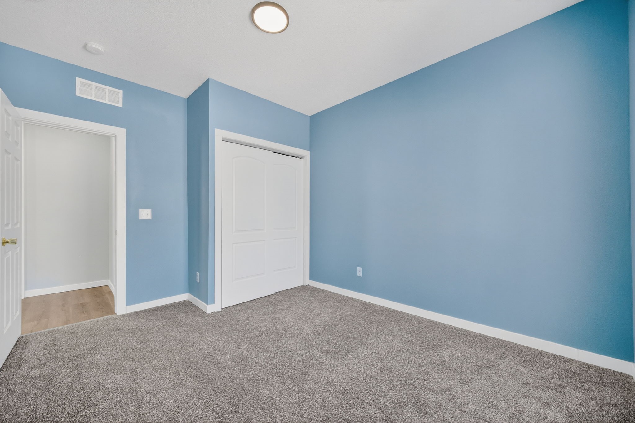 2024 Capitol Avenue Property Photo 25