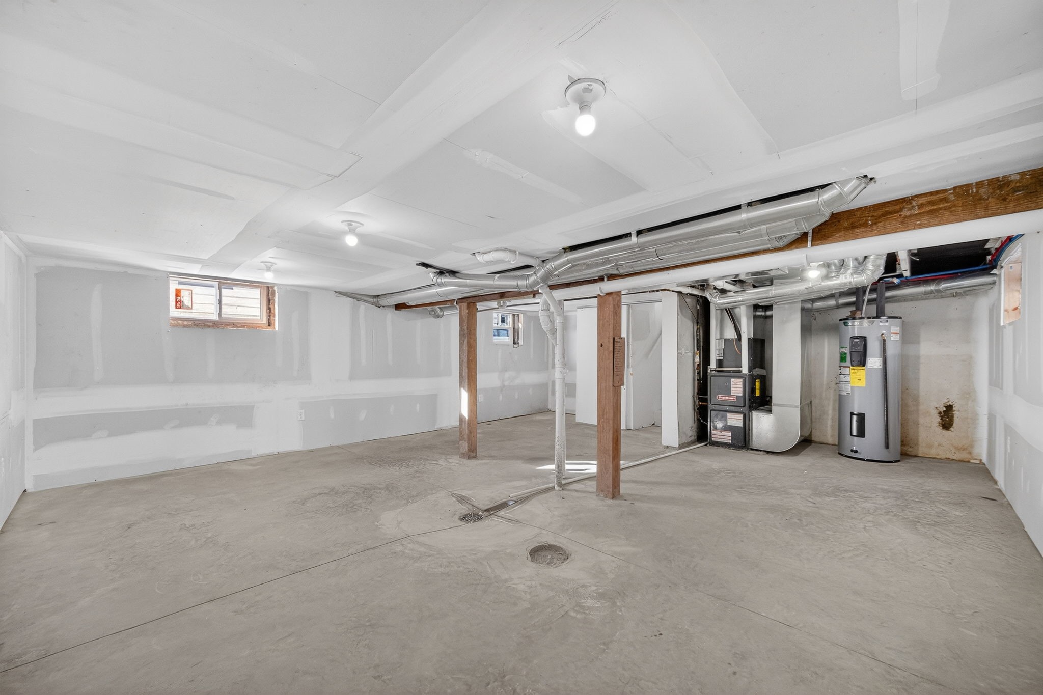 2024 Capitol Avenue Property Photo 28