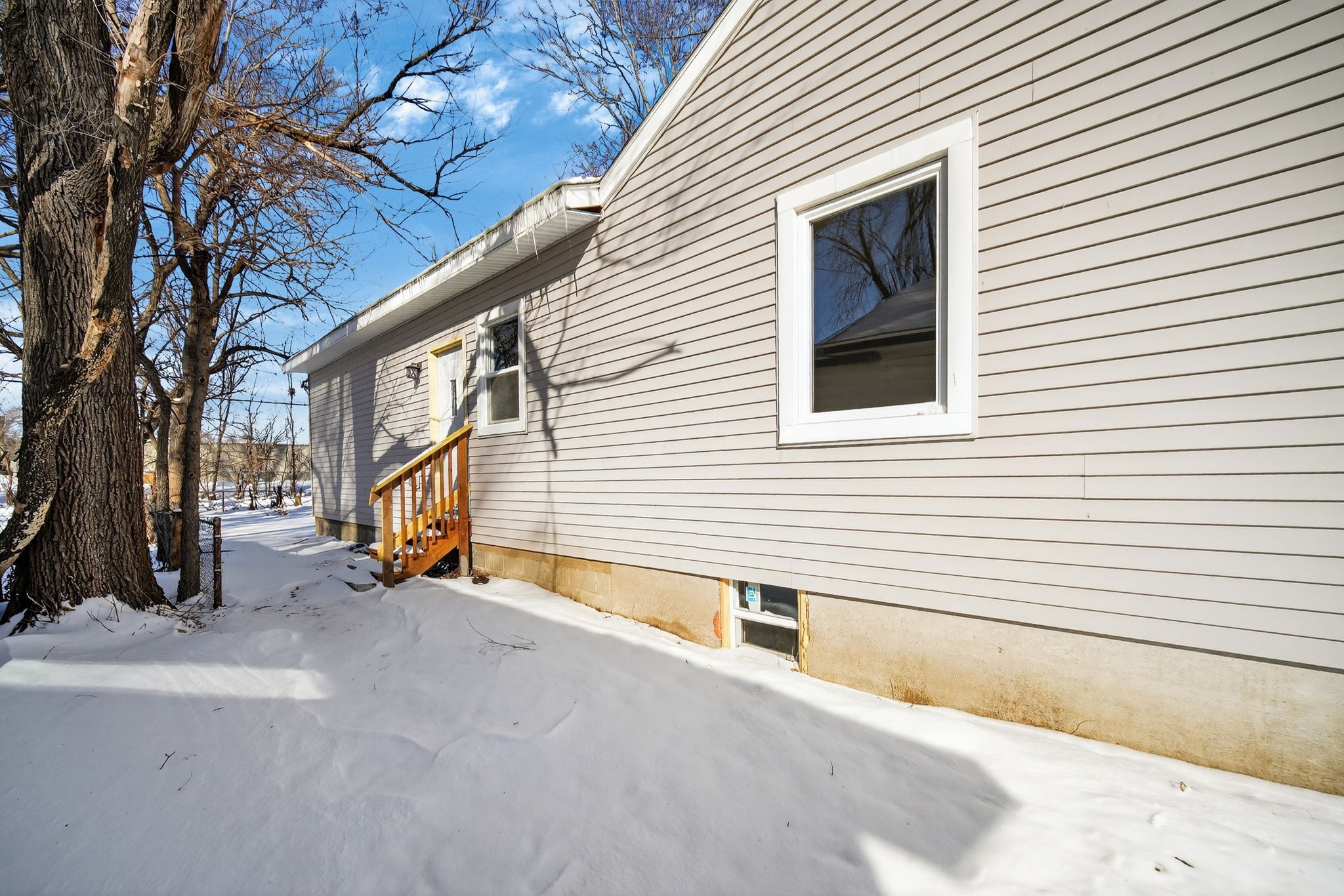 2024 Capitol Avenue Property Photo 30