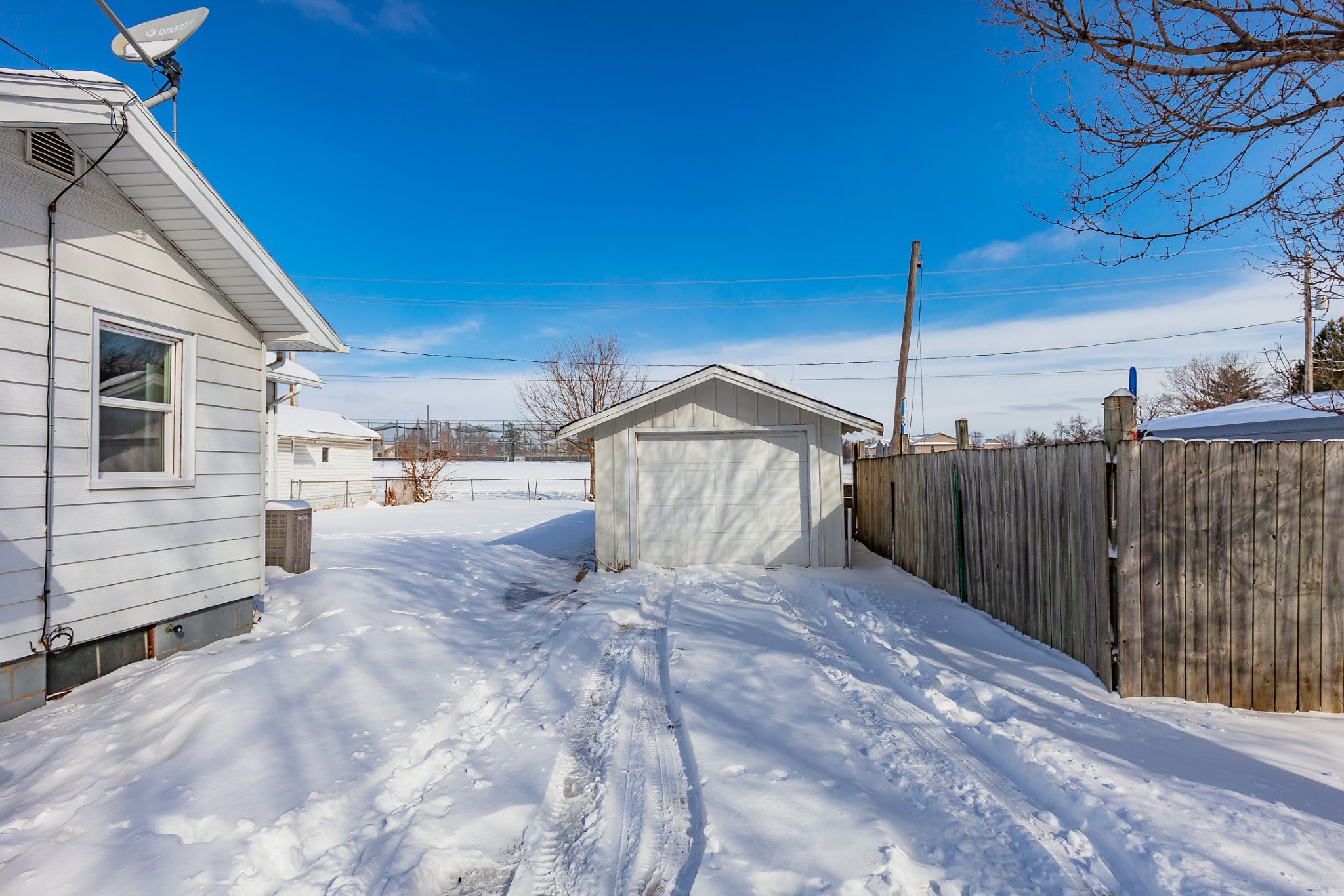 1536 Royer Street Property Photo 25