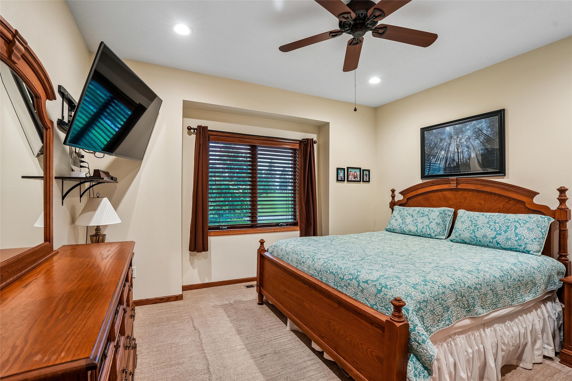 302 Coneflower Court Property Photo 11