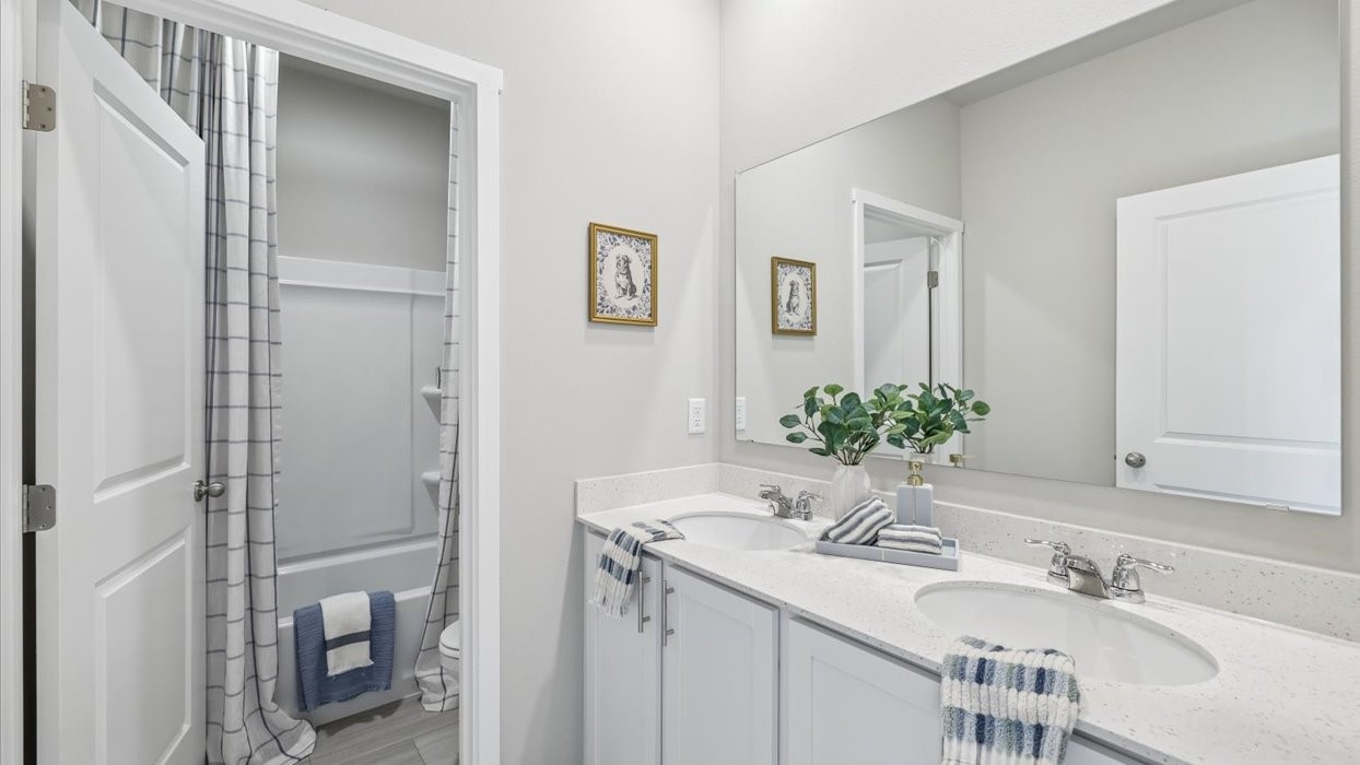 4728 173rd Street Property Photo 18