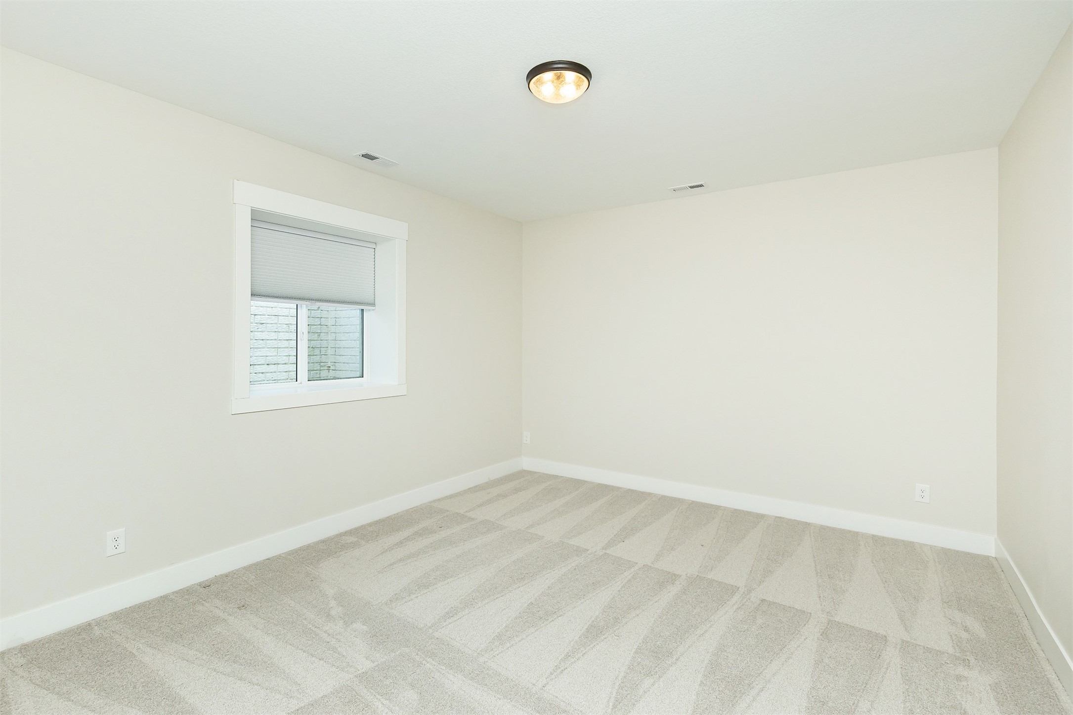 929 Wolf Creek Drive Property Photo 27