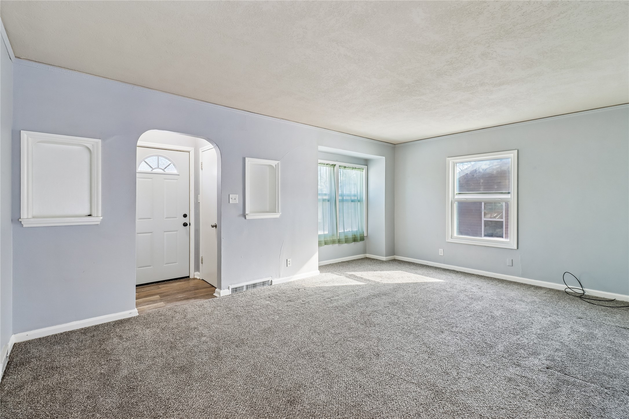 1404 Burlington Terrace Property Photo 2