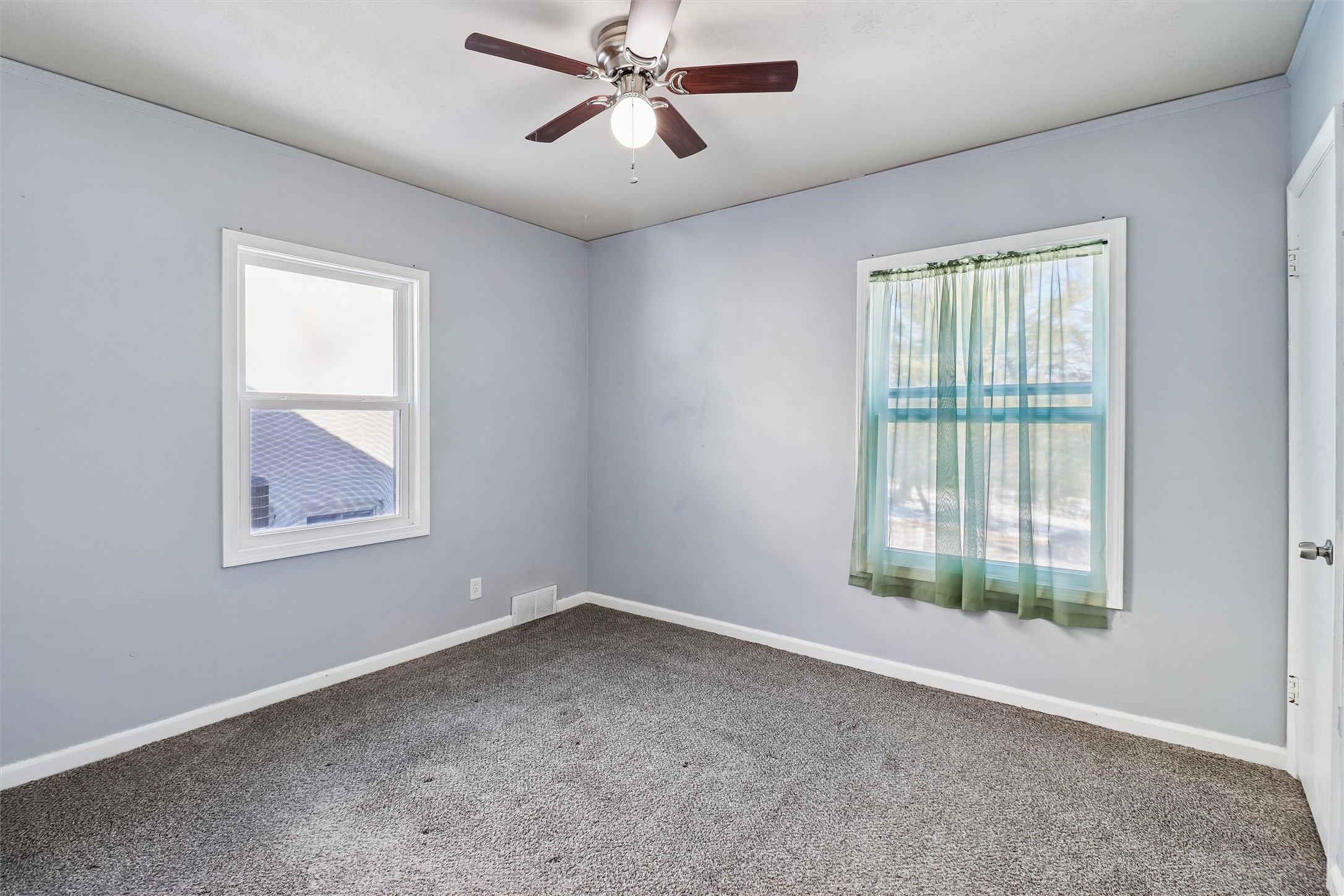 1404 Burlington Terrace Property Photo 9