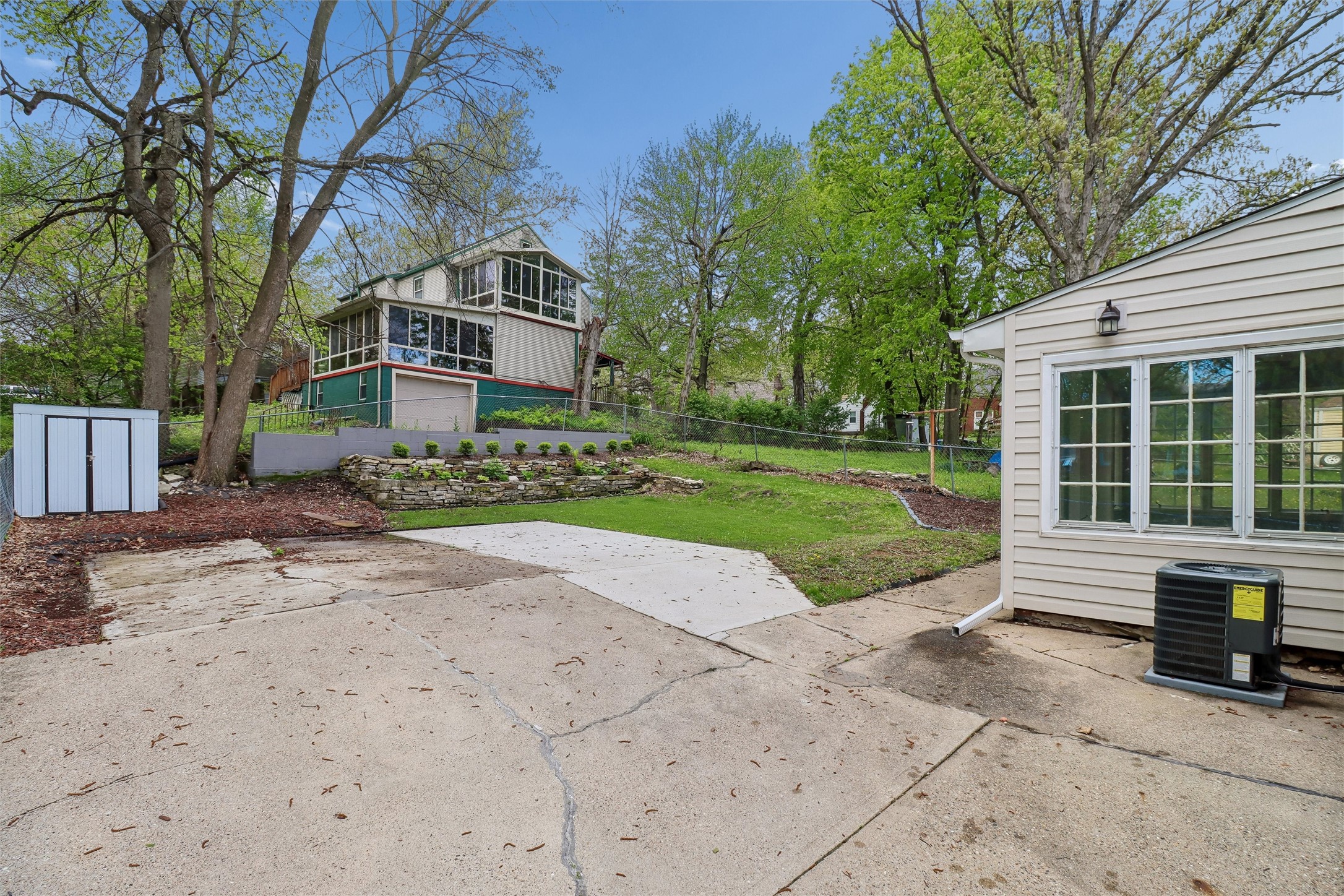 1404 Burlington Terrace Property Photo 18