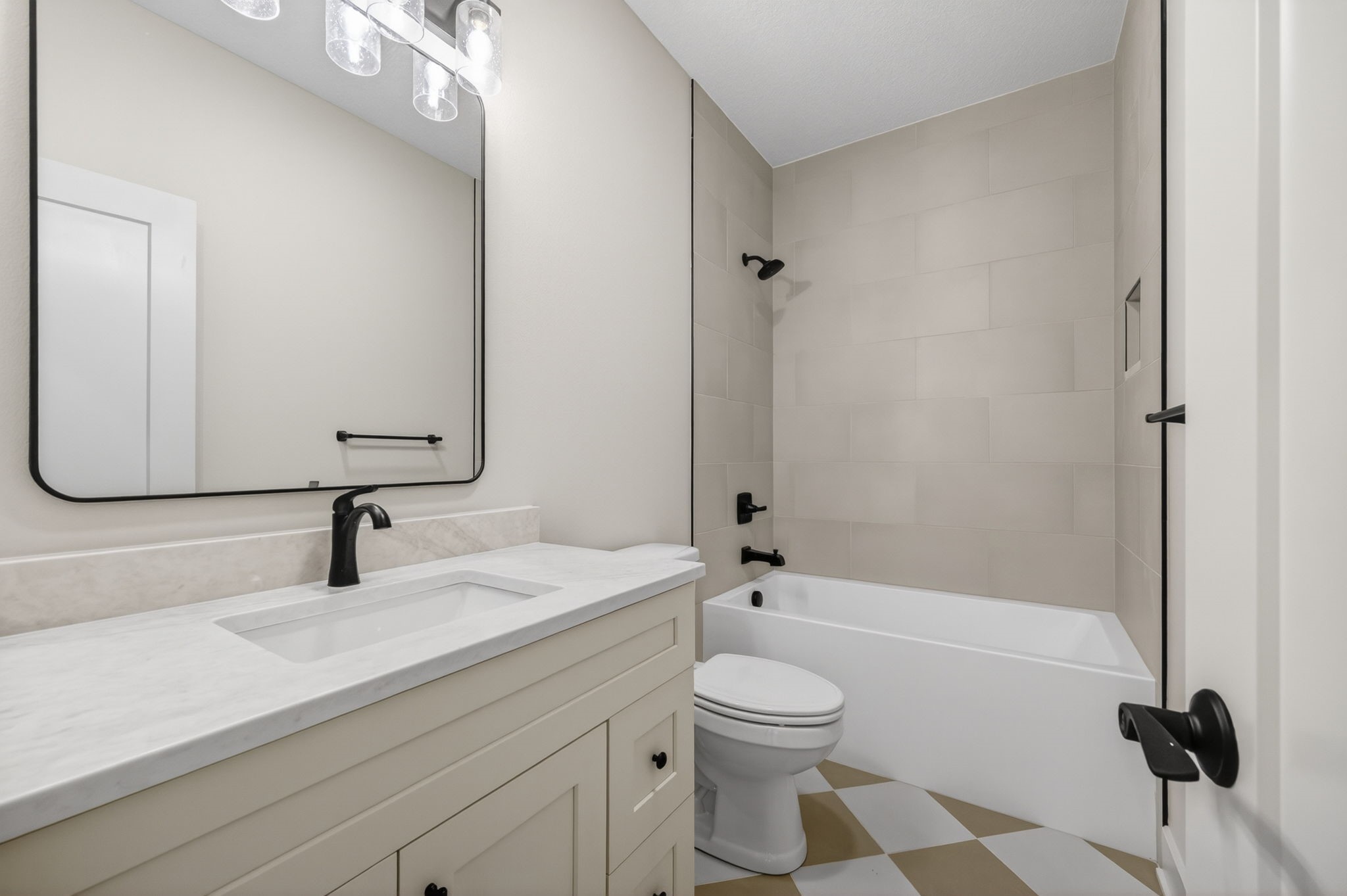 16408 N Valley Drive Property Photo 19