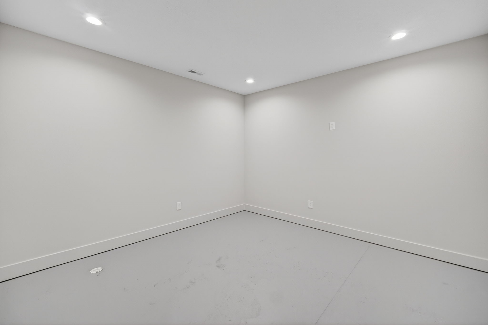 16408 N Valley Drive Property Photo 29