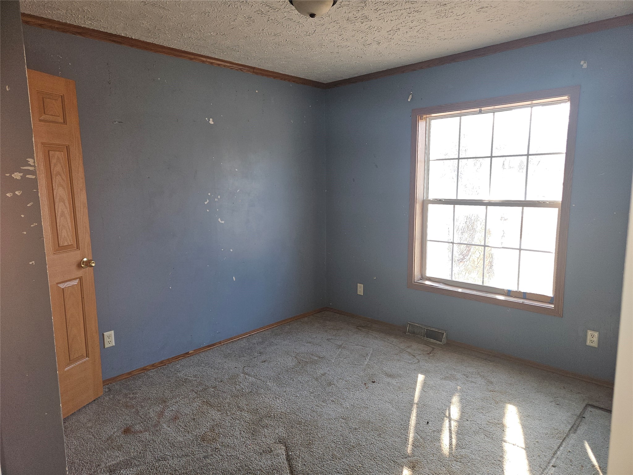 301 Ne C Street Property Photo 8