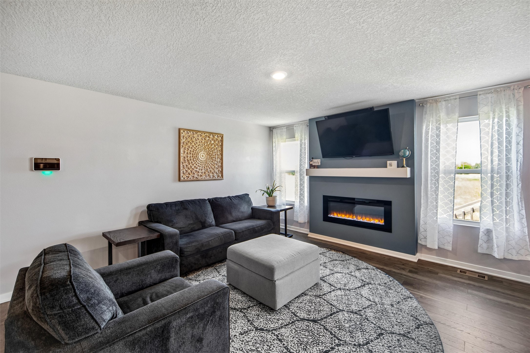 904 Cove Street Se Property Photo 6