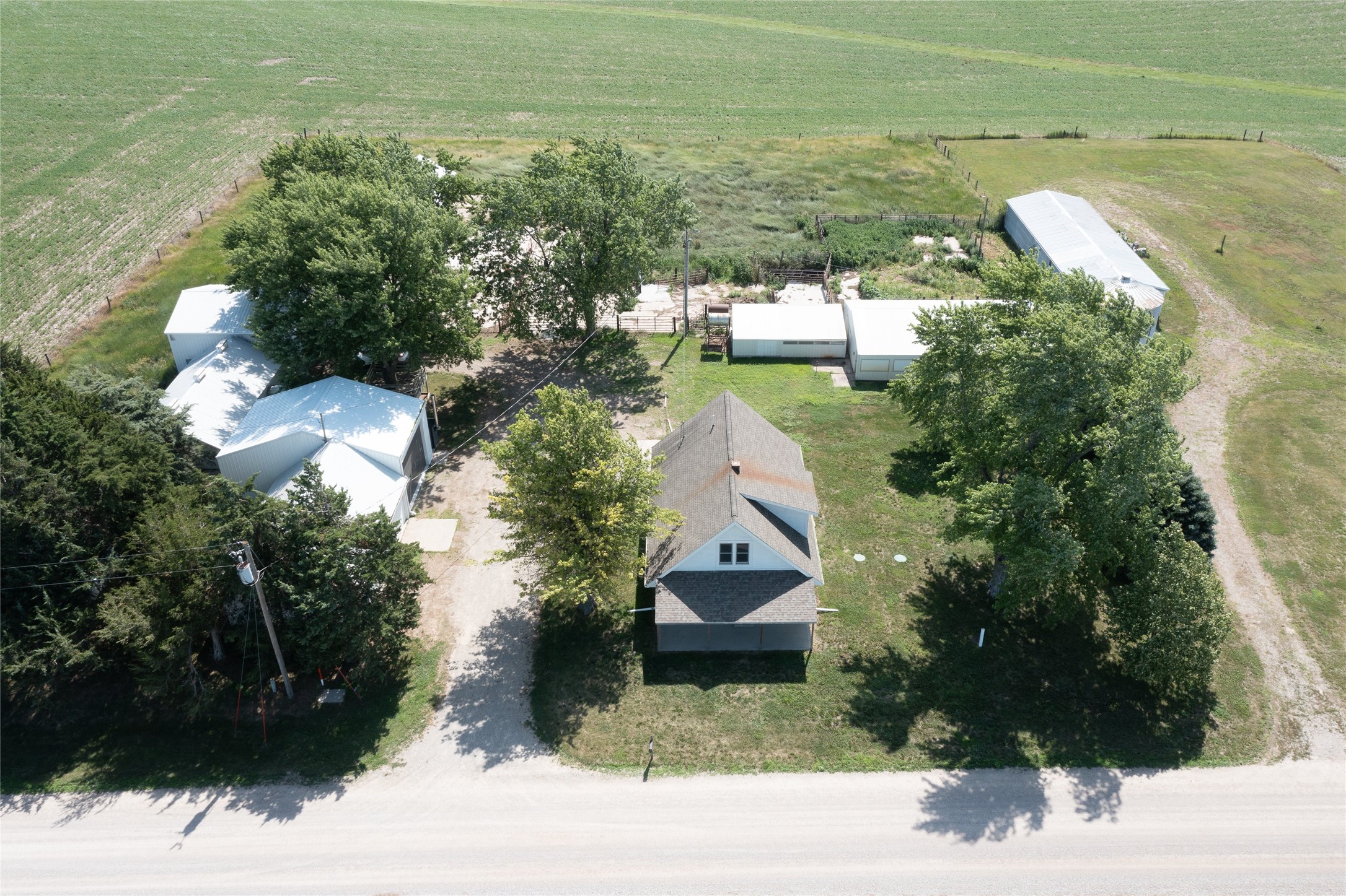 7404 Sioux Avenue Property Photo 1