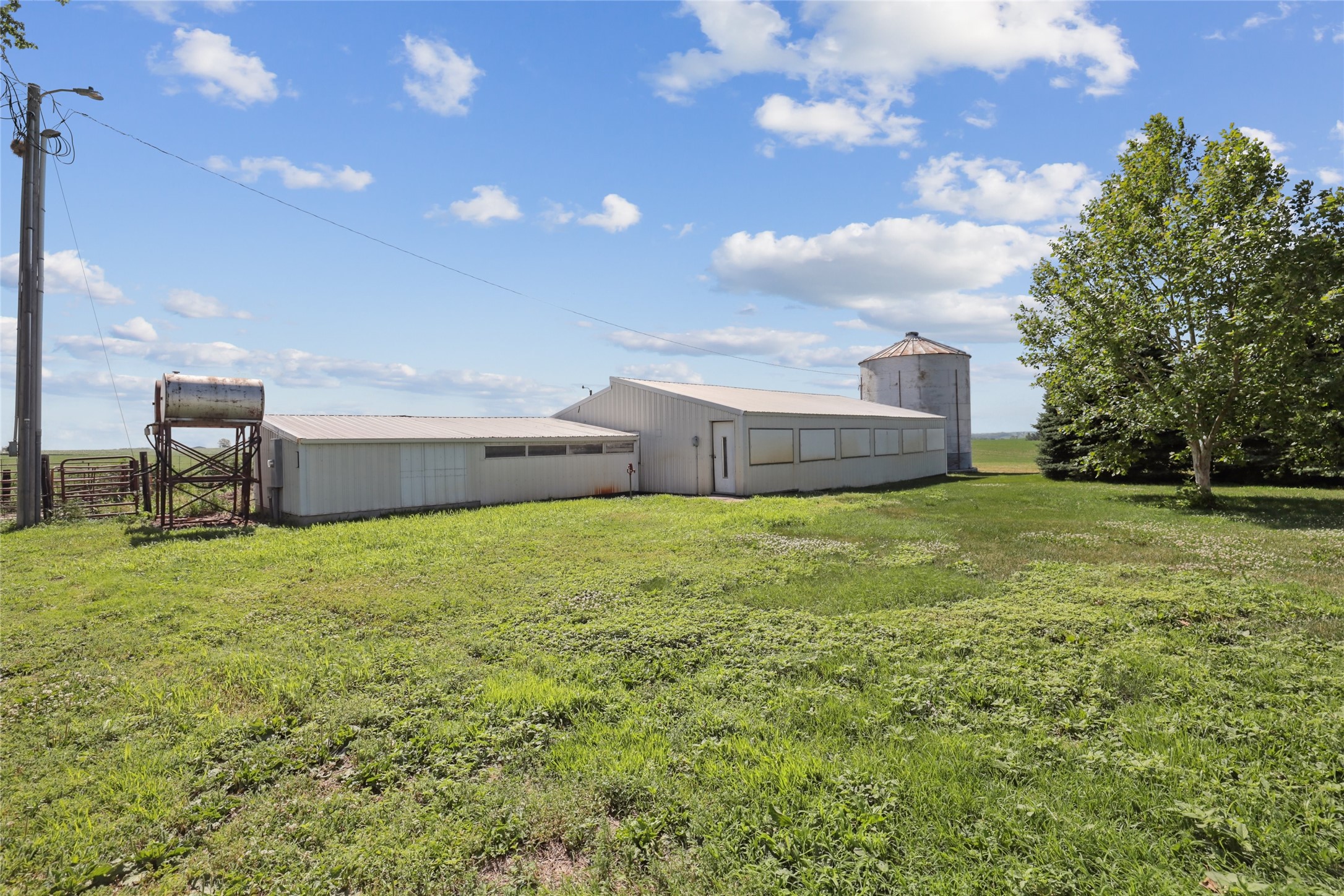 7404 Sioux Avenue Property Photo 28