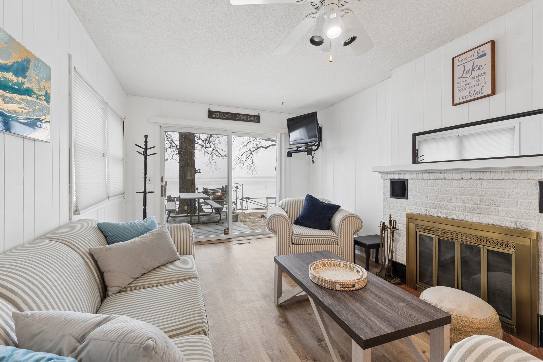 725 N Shore Drive Property Photo 11